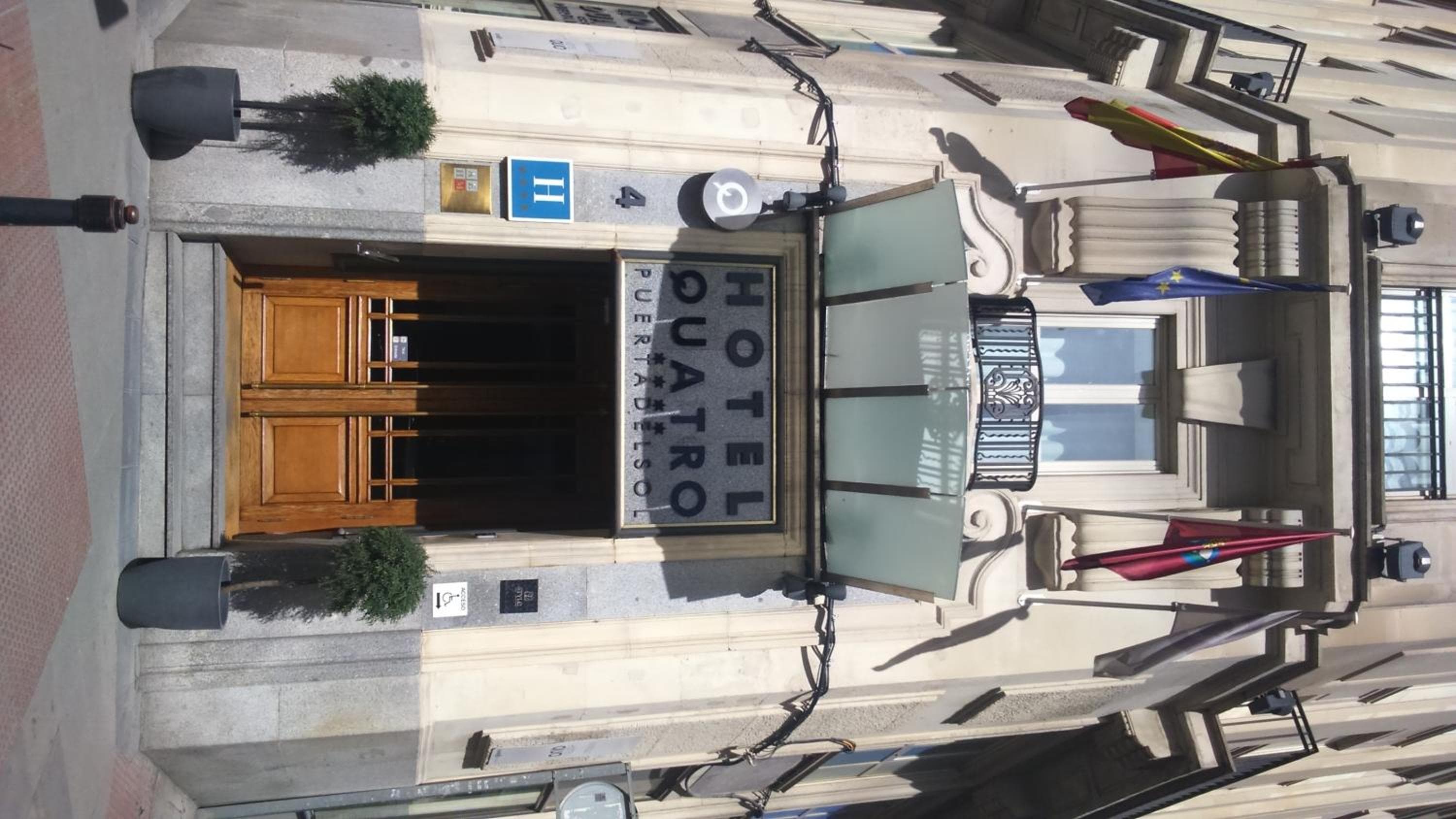 Quatro Puerta del Sol - Vier Puerta del Sol — 5