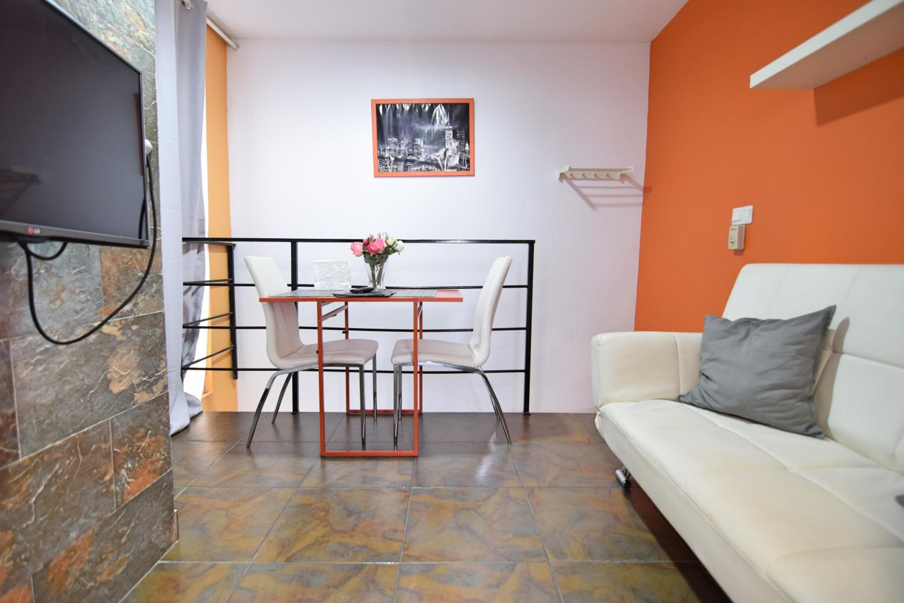 Apartamentos Marques De La Merced — 28