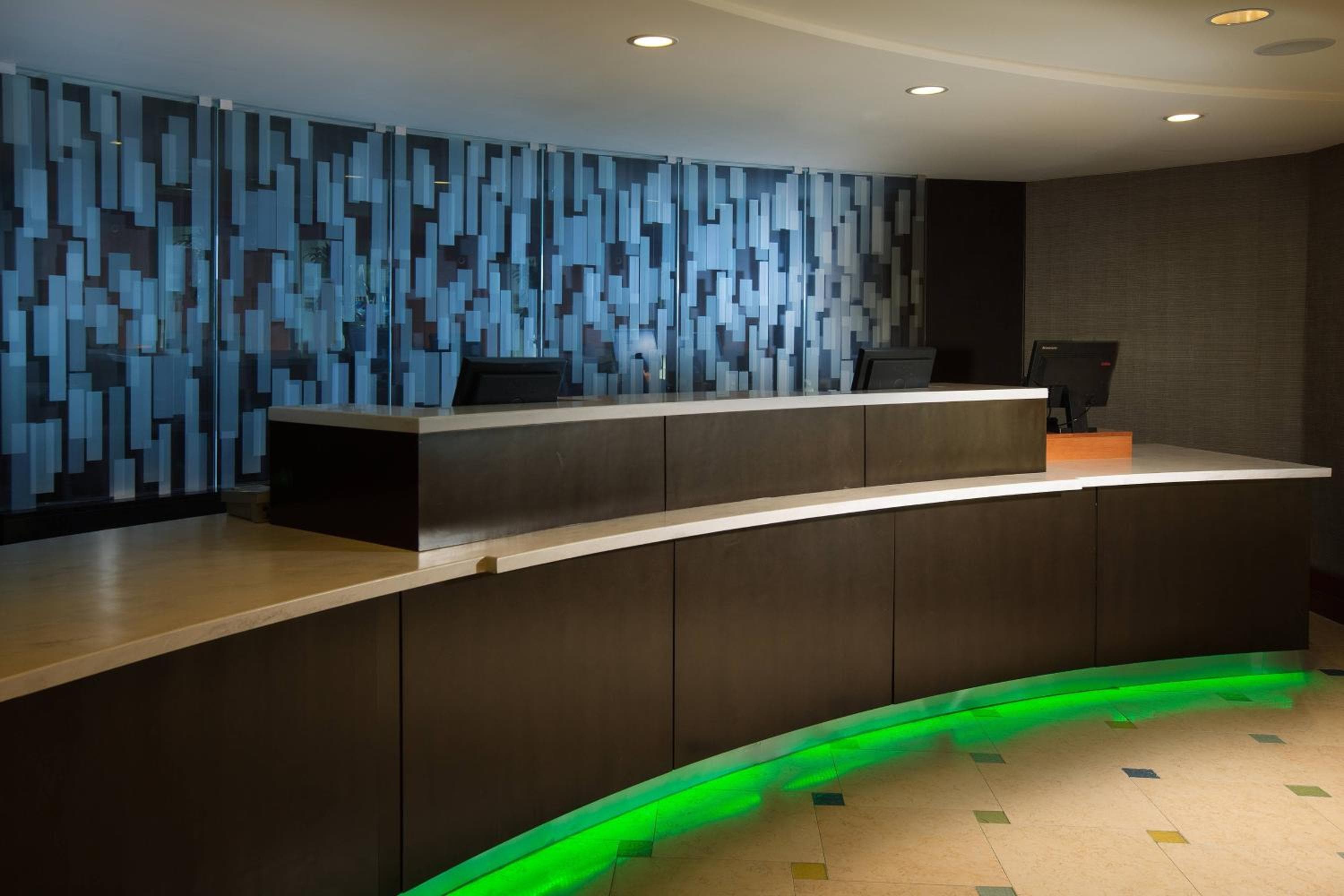 Courtyard by Marriott Oceanside Fort Lauderdale Beach — 4