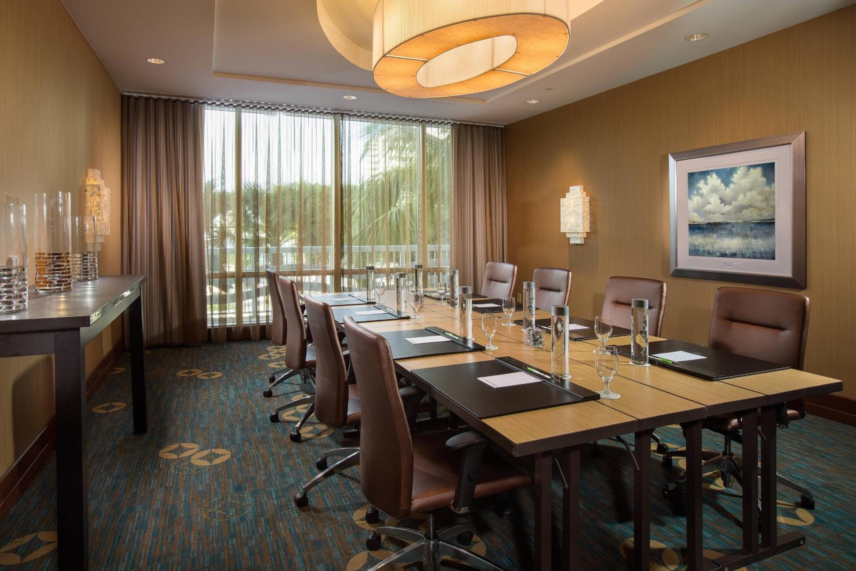 Courtyard by Marriott Oceanside Fort Lauderdale Beach — 13