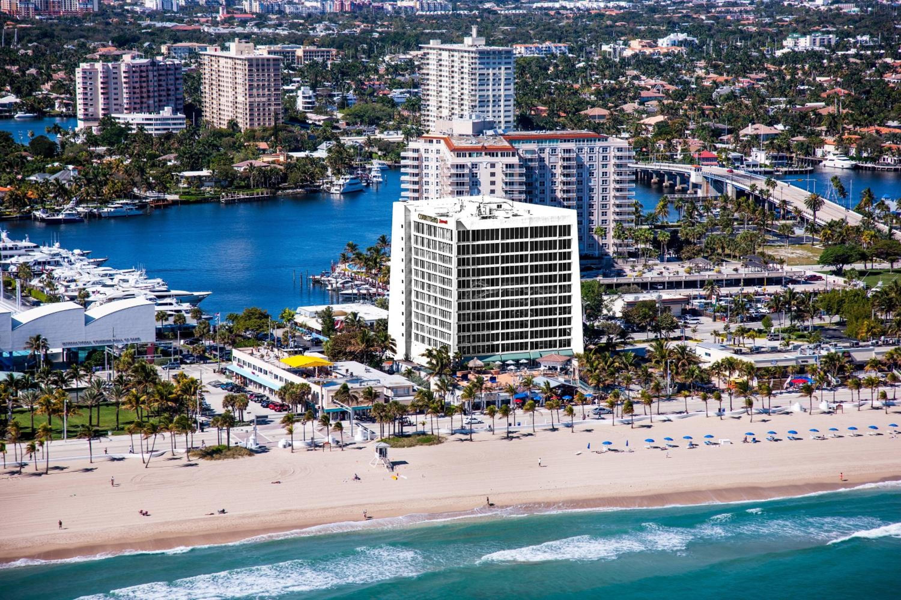Courtyard by Marriott Oceanside Fort Lauderdale Beach — 1