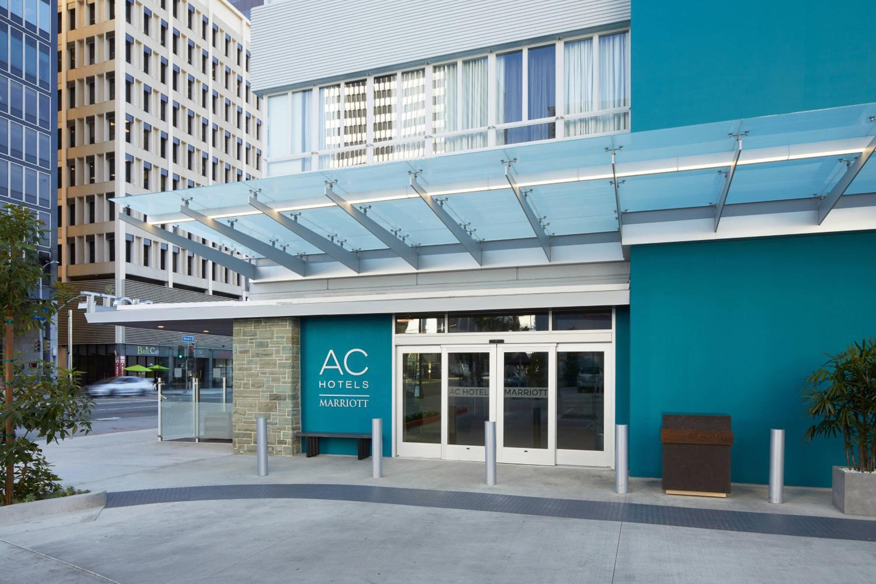 AC Hotel by Marriott Beverly Hills — 3