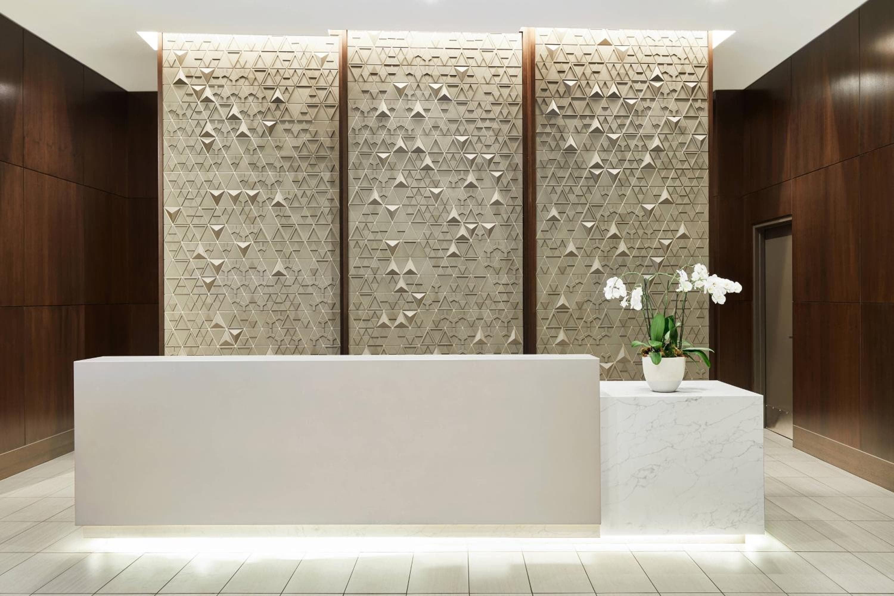 AC Hotel by Marriott Beverly Hills — 4