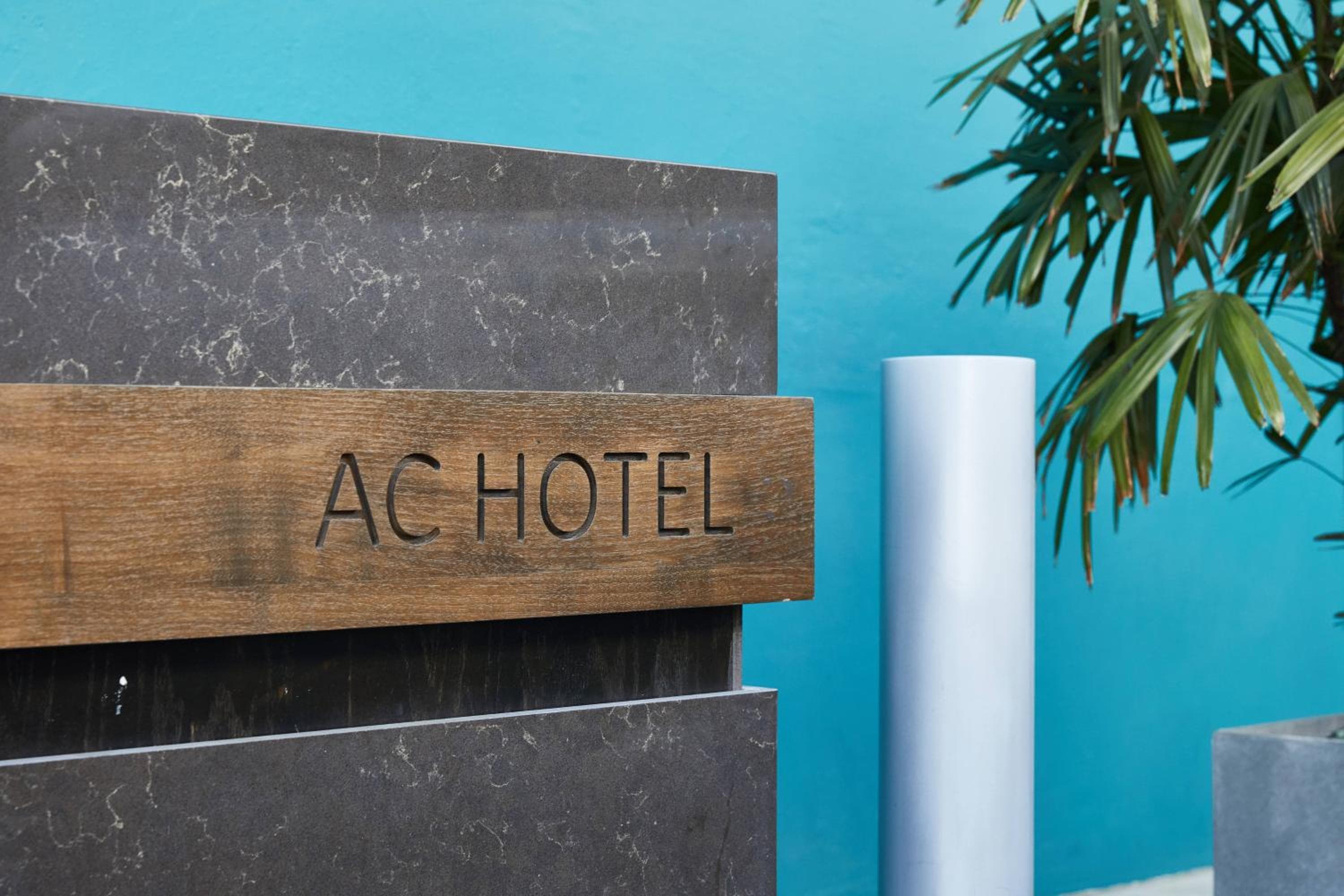 AC Hotel by Marriott Beverly Hills — 29
