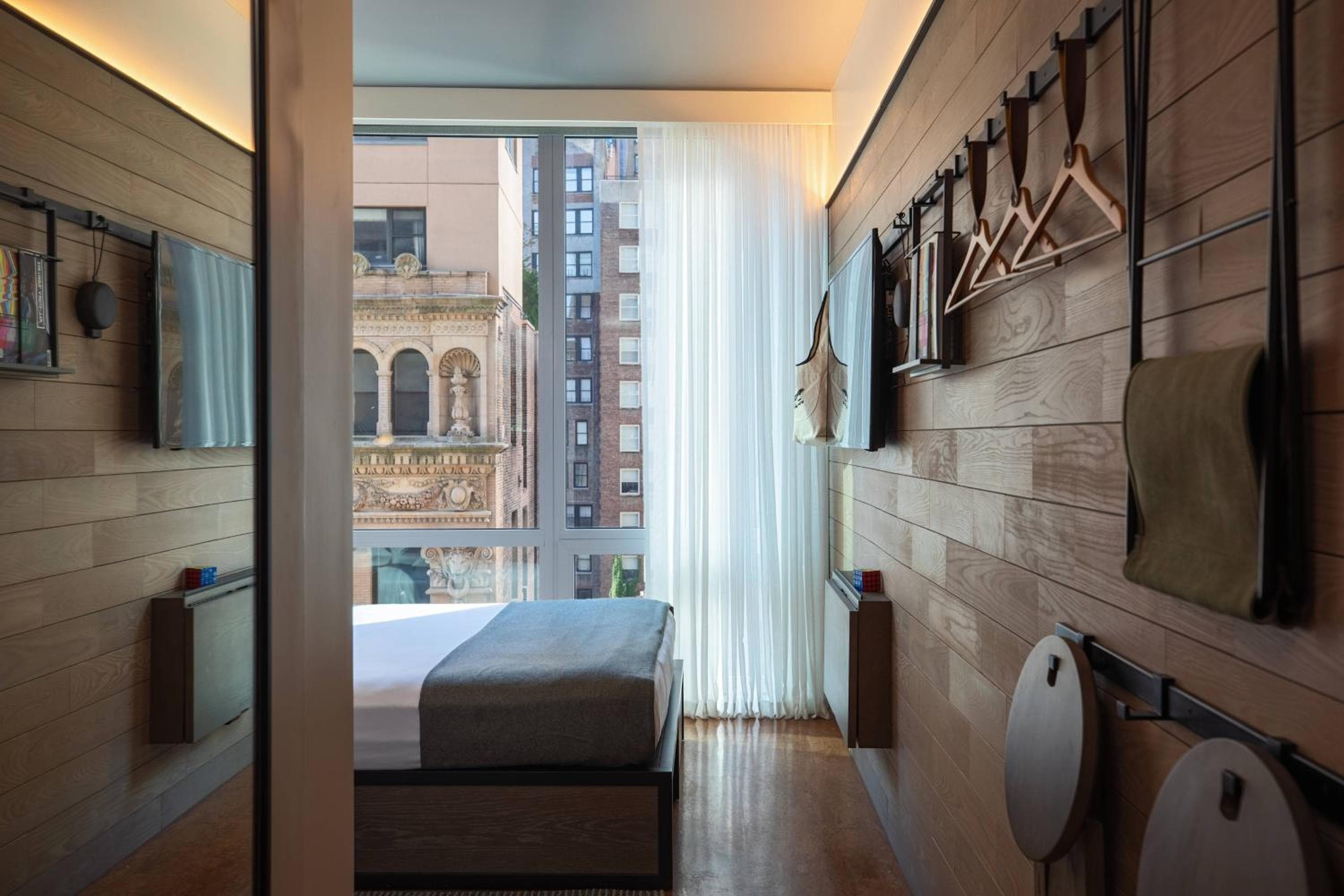 Moxy Nueva York Centro — 21