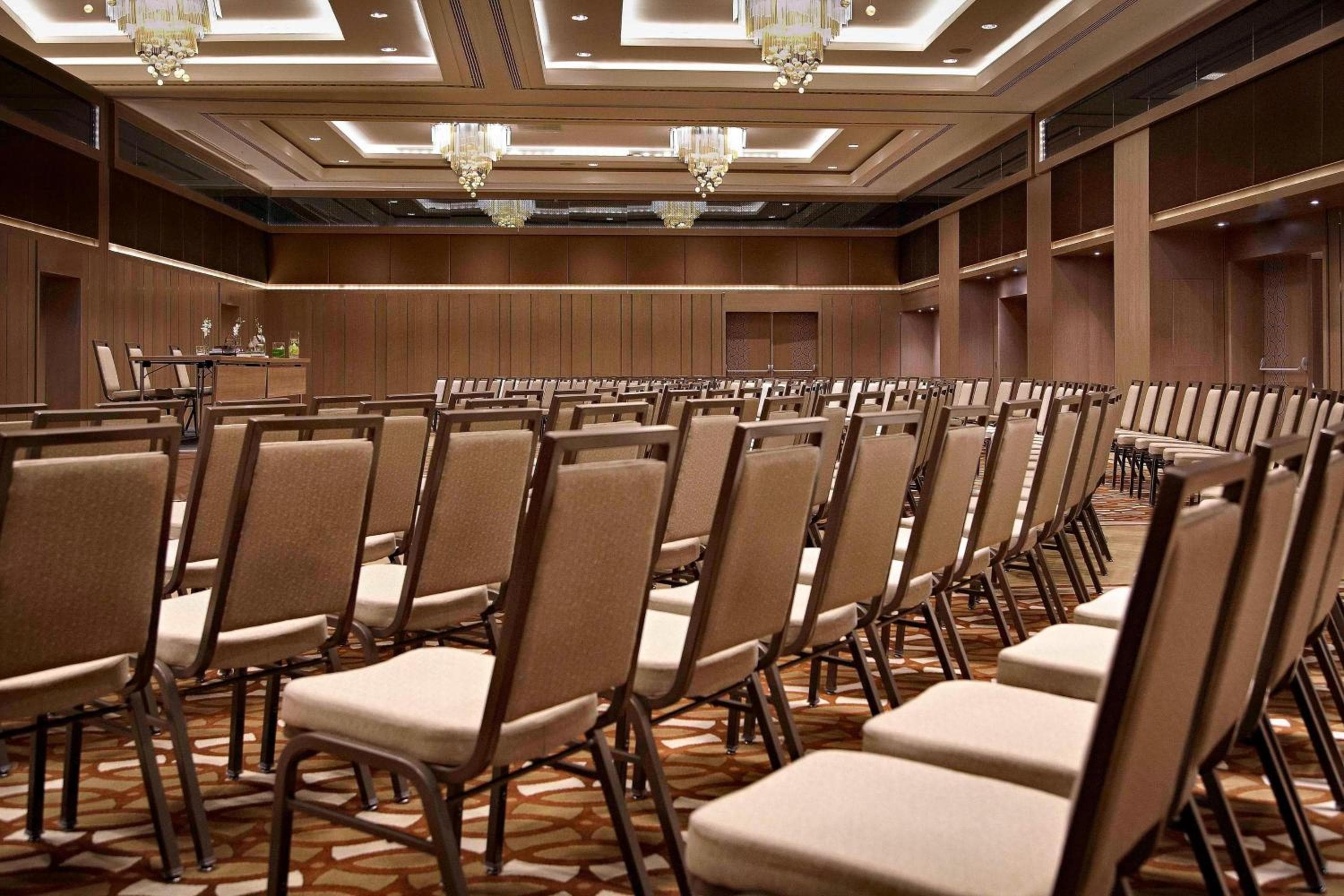 Renaissance Istanbul Polat Bosphorus Hotel — 28