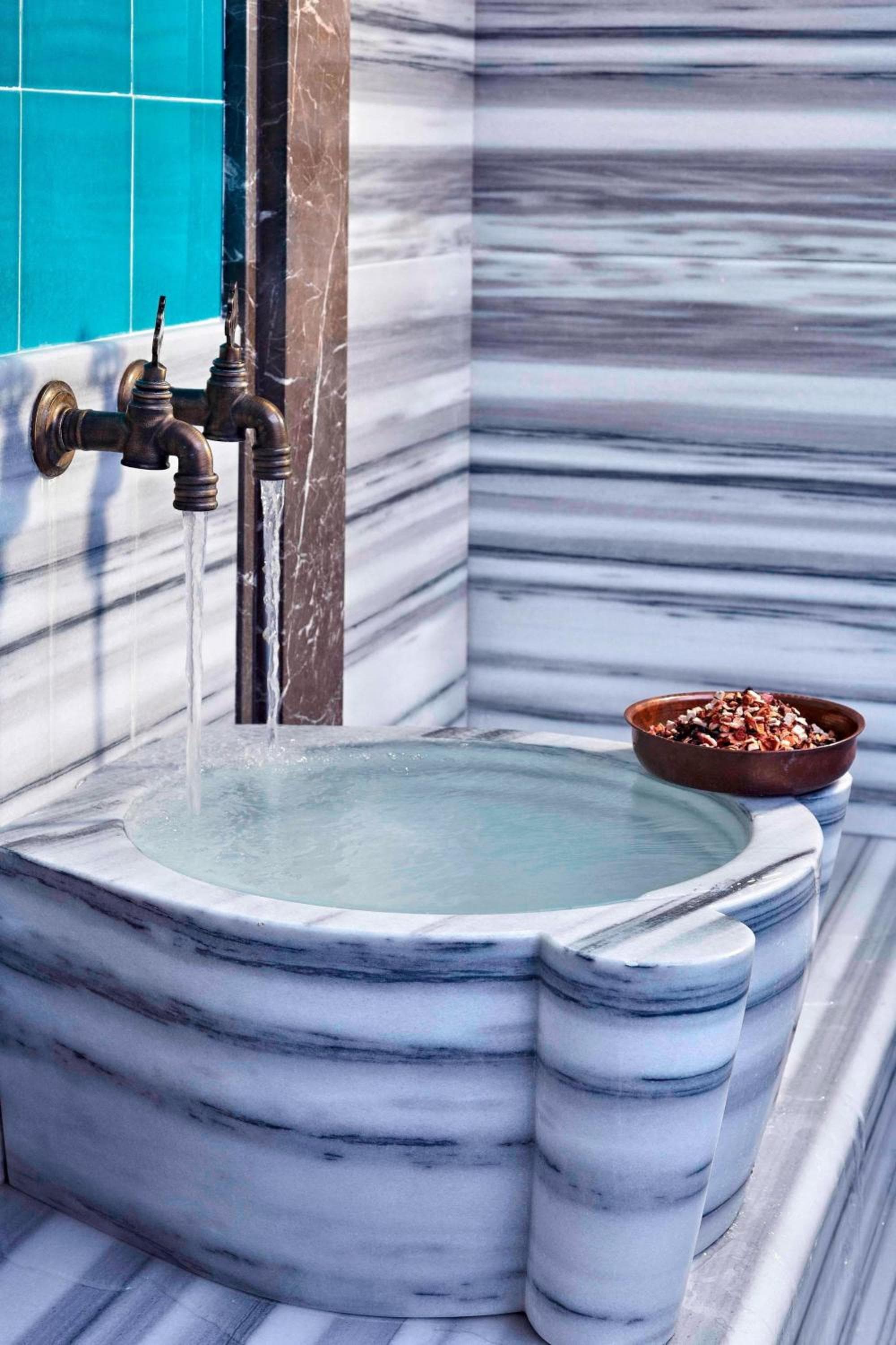 Renaissance Istanbul Polat Bosphorus Hotel — 29