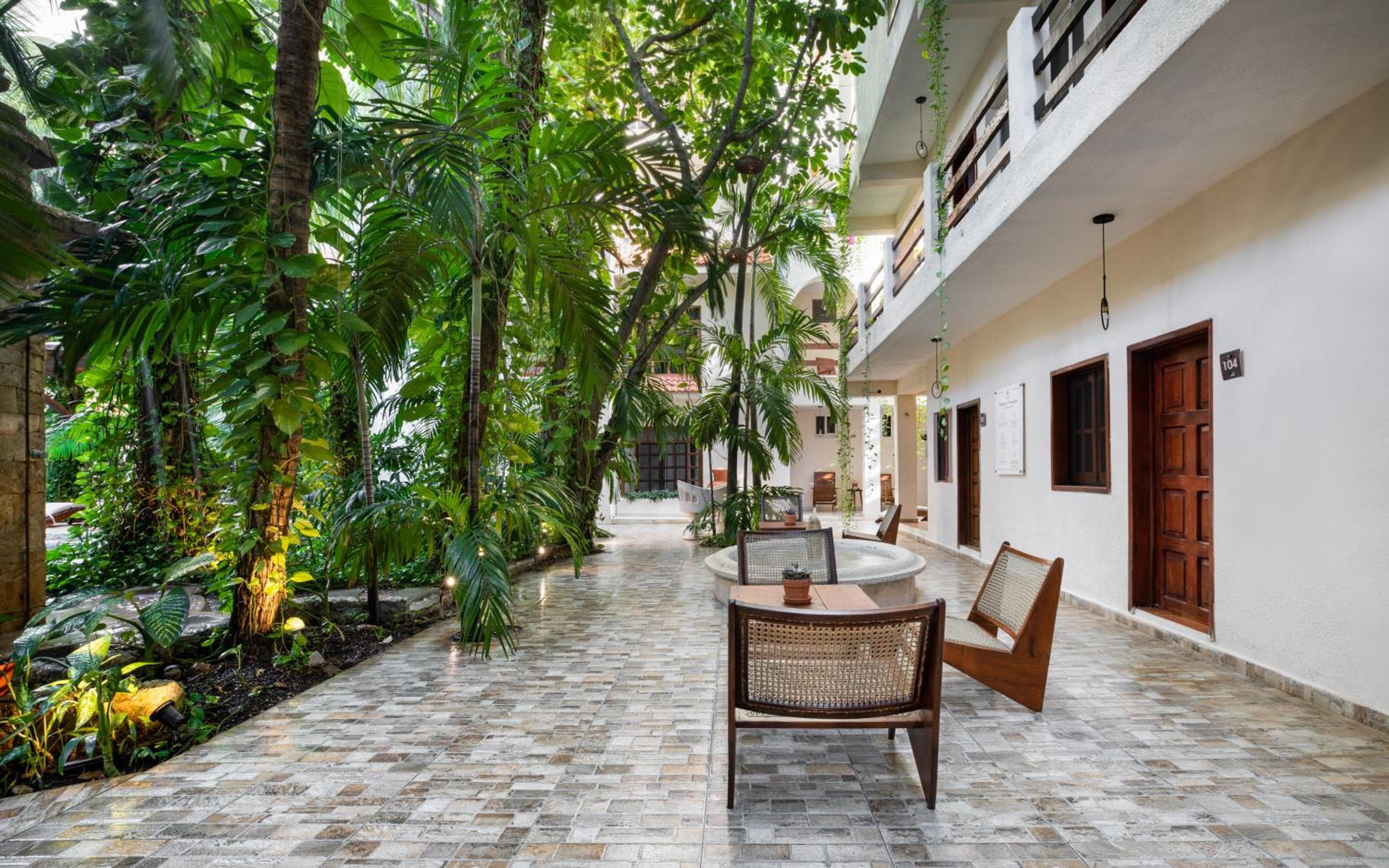 Hotel Hulku — 23