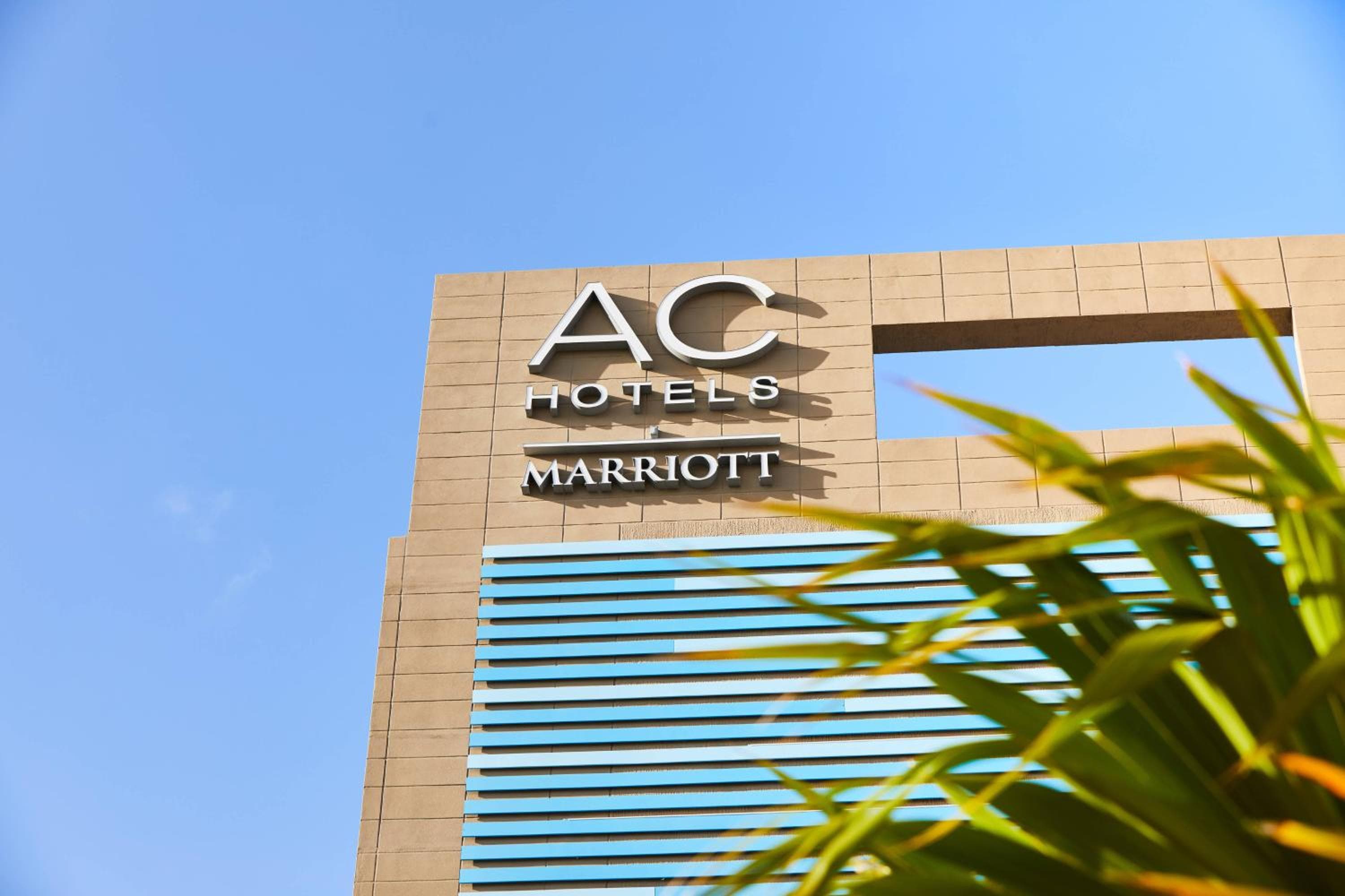 AC Hotel von Marriott Miami Airport West/Doral — 3
