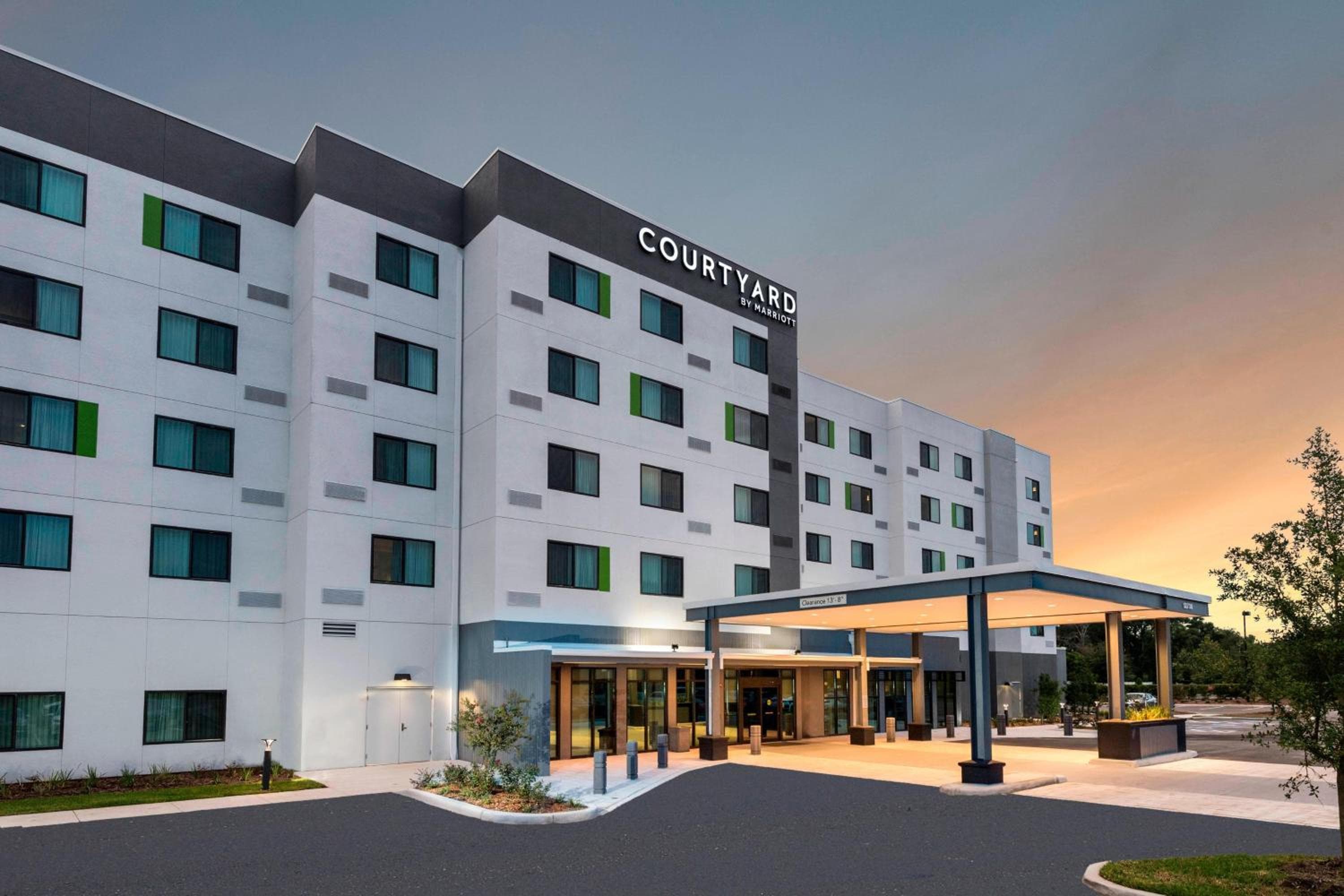 Courtyard by Marriott Tampa Northwest/Veterans Expressway — 2