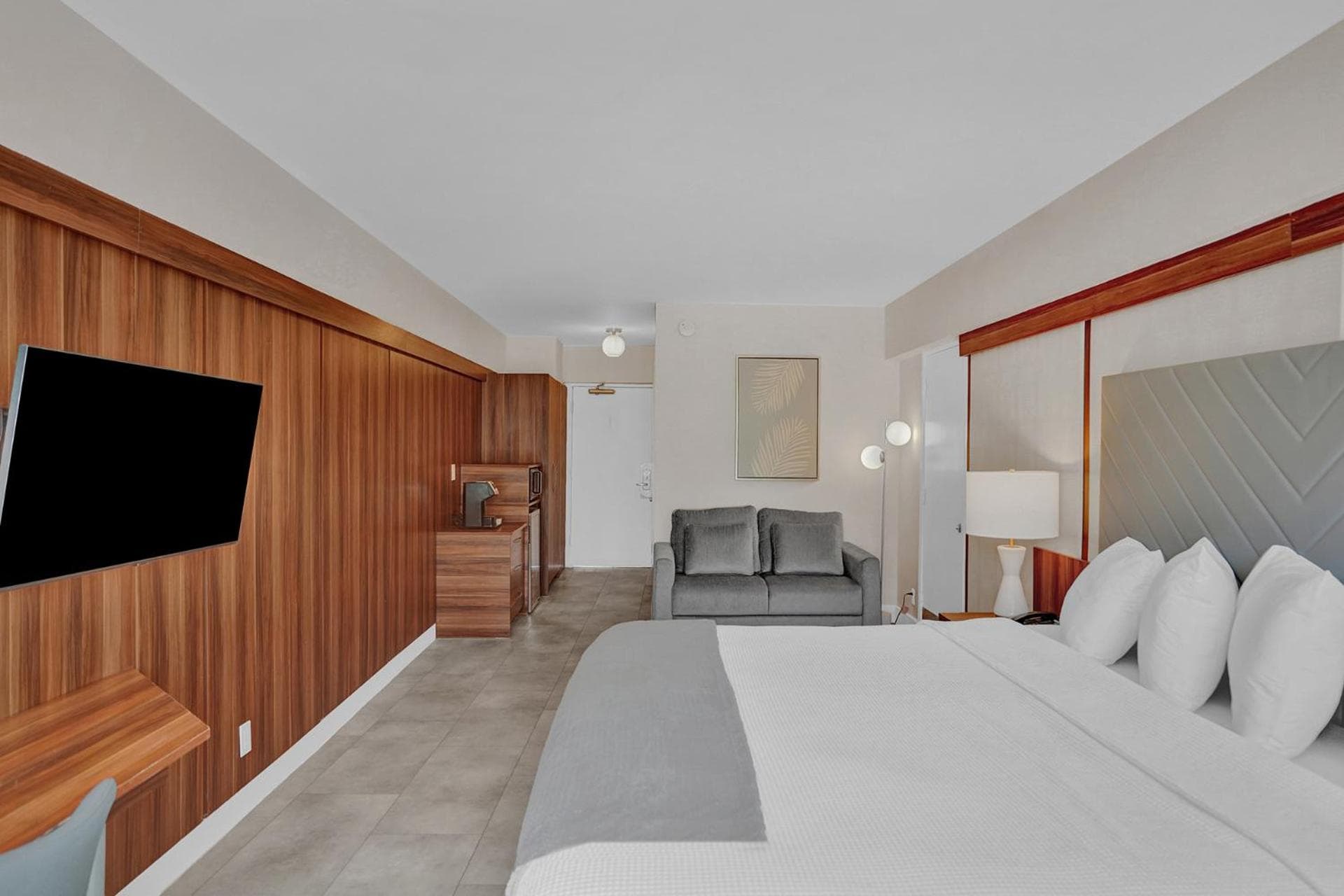 The Garden Hotel & Resort — 5