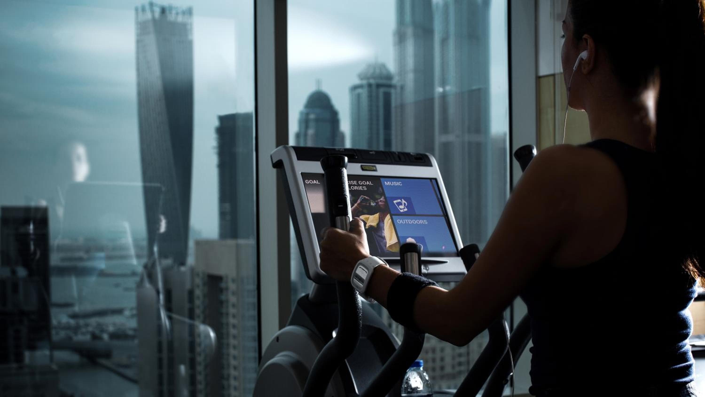 Pullman Dubai Jumeirah Lakes Towers — 27