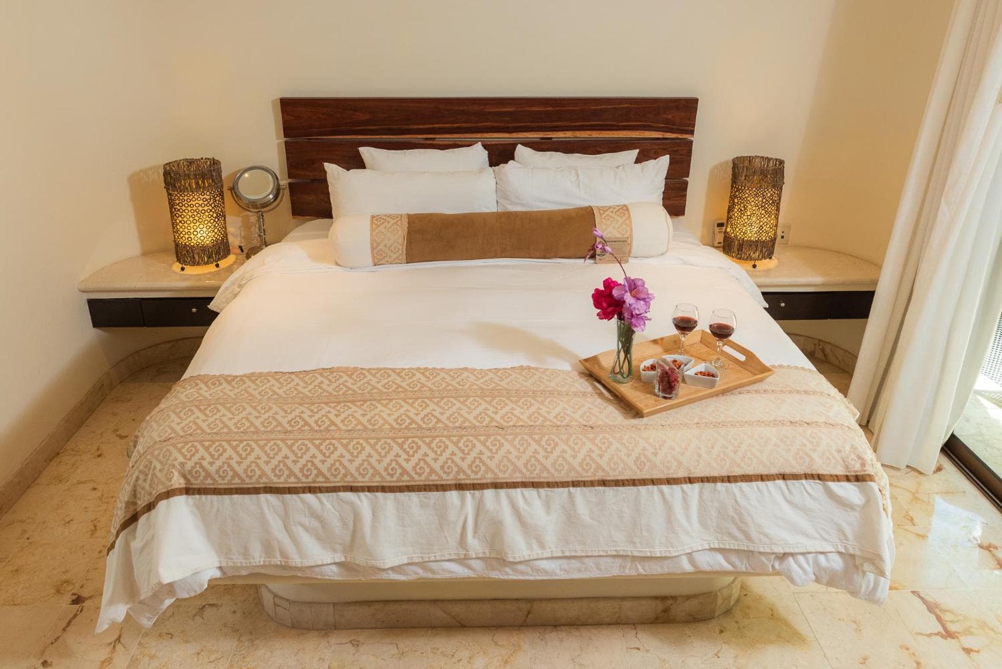 El Taj Oceanfront and Beachside Condo Hotel — 17