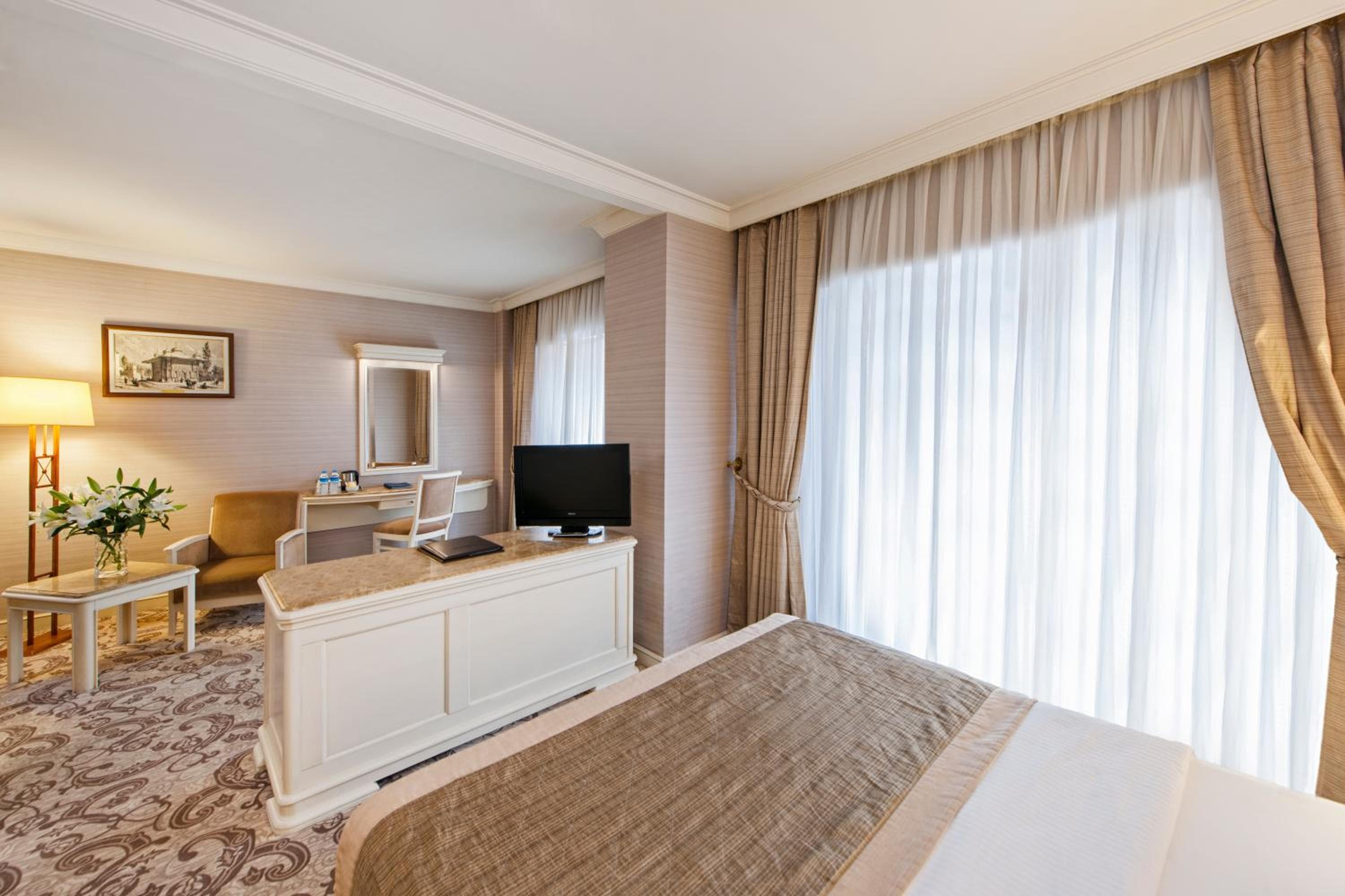 Elite World Comfy Istanbul Taksim Recently Renovated — 21