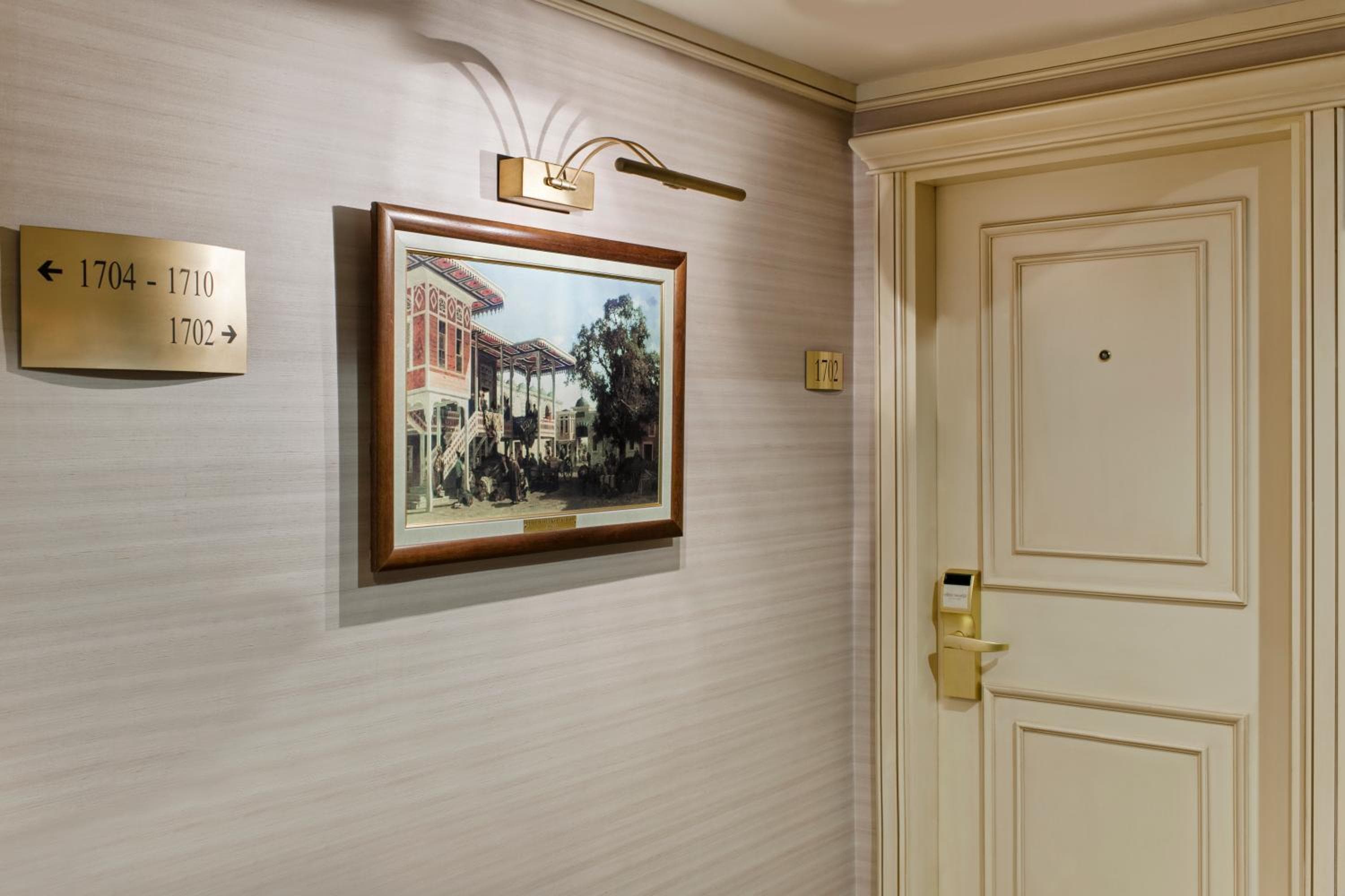 Elite World Comfy Istanbul Taksim Recently Renovated — 23
