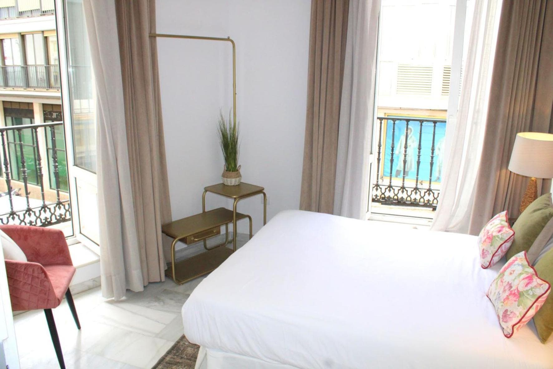 Hostal Roomsole — 5
