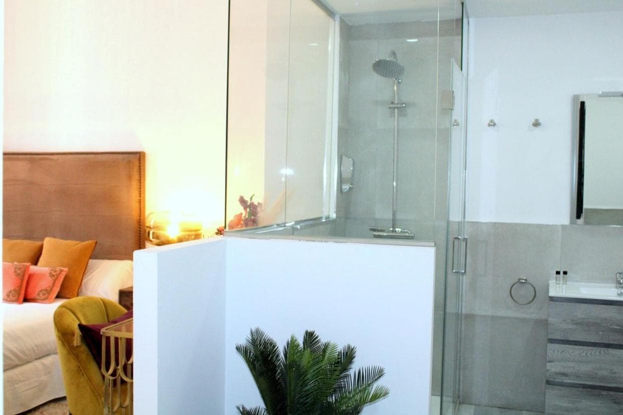 Hostal Roomsole — 10
