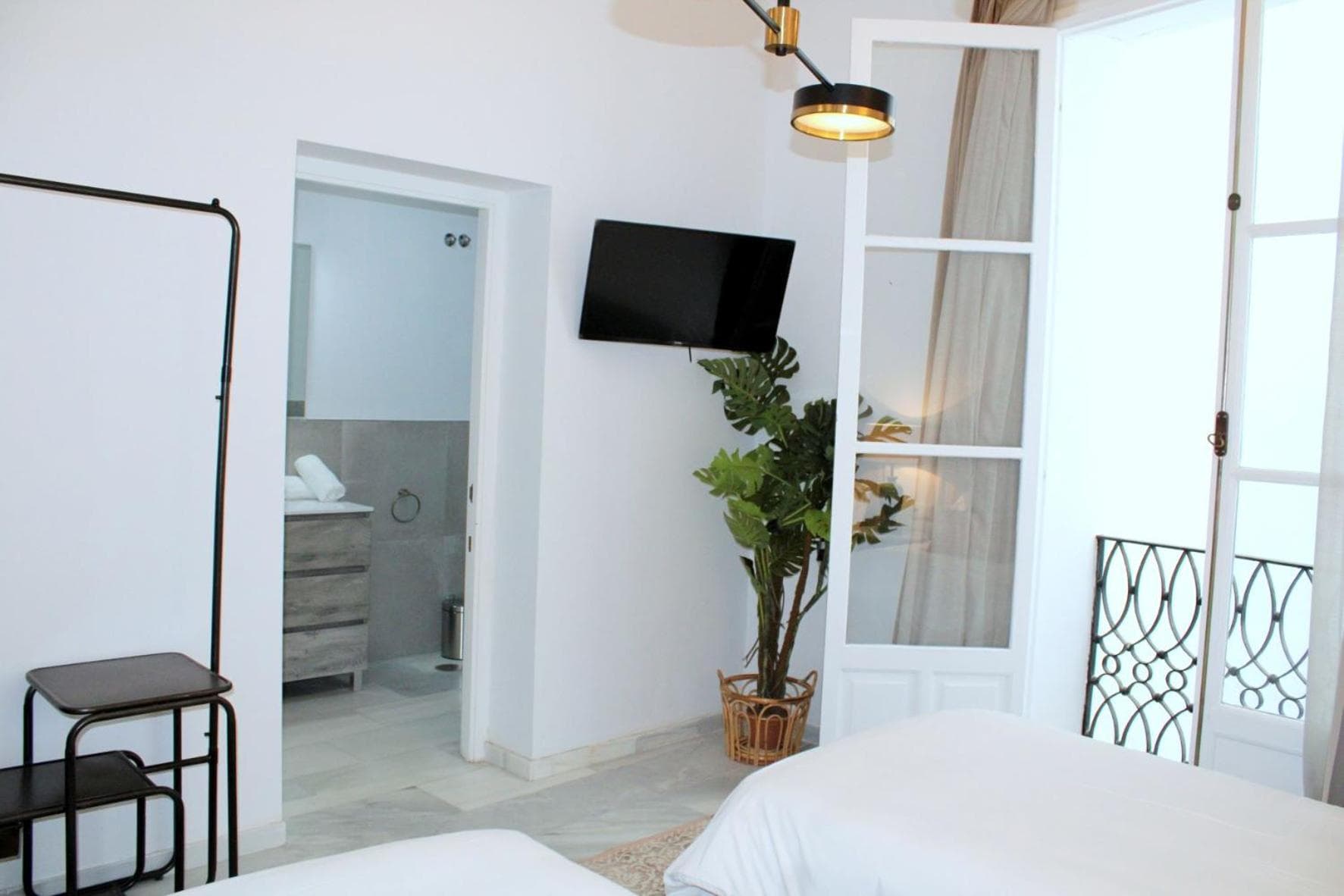 Hostal Roomsole — 22