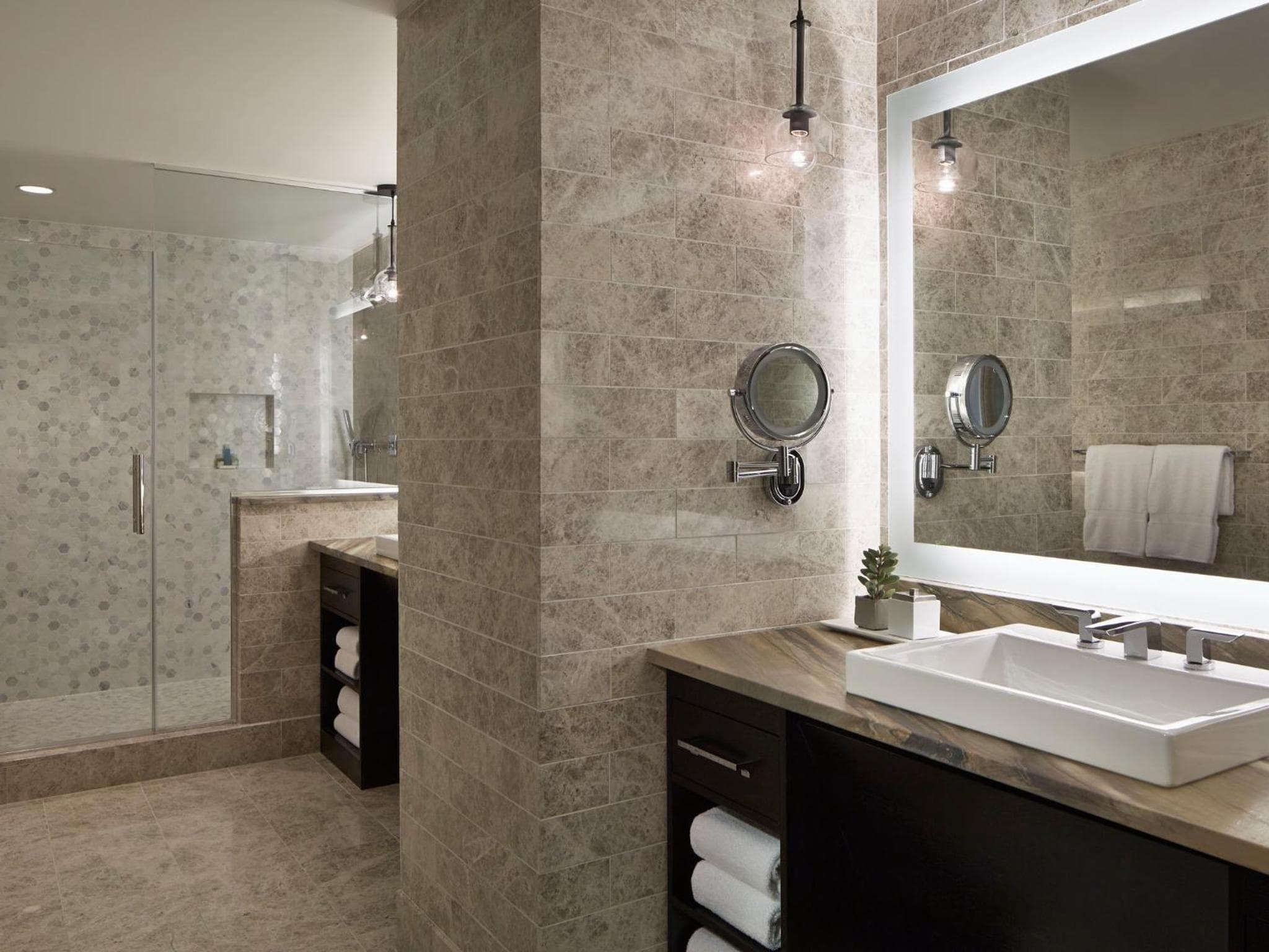 Loews Chicago Hotel hotel, 455 North Park Drive, Chicago, United States — photo 55