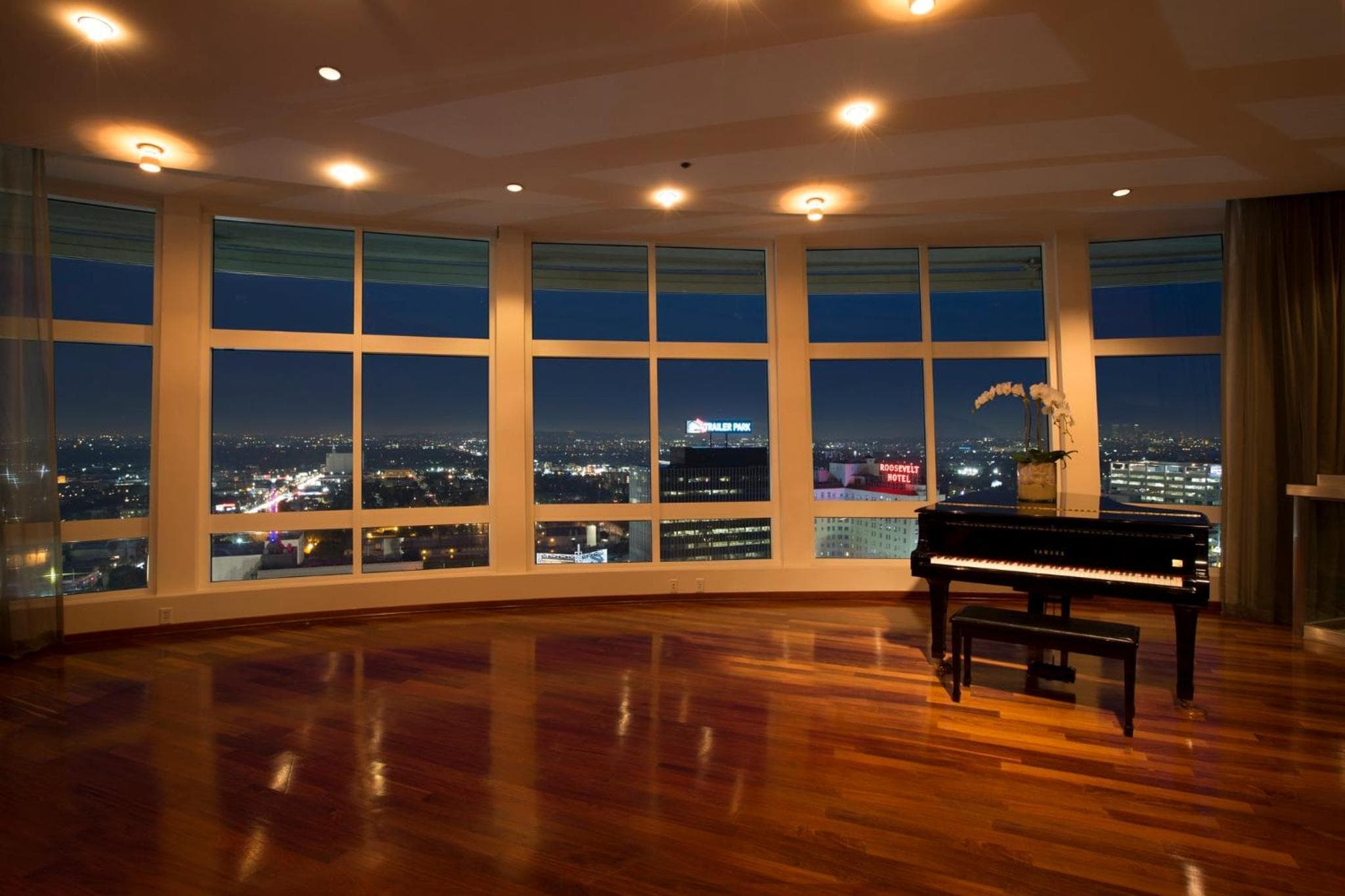 Loews Hollywood Hotel hotel, 1755 North Highland Avenue, Los Angeles, United States — photo 17