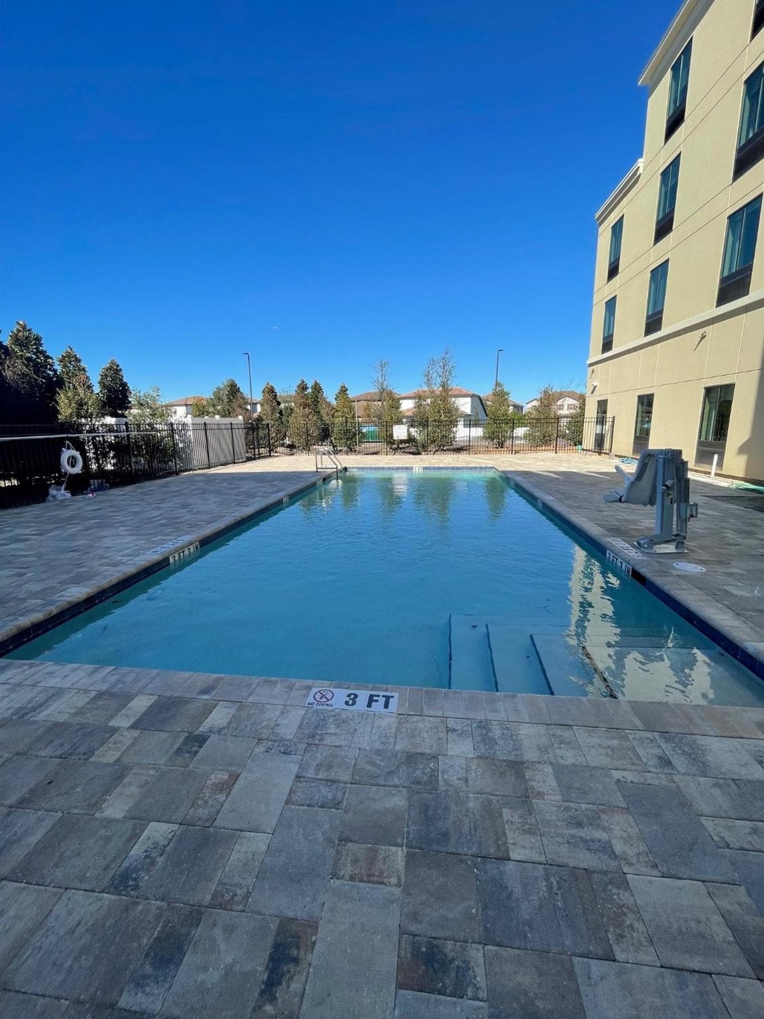 Comfort Suites Orlando Lake Buena Vista — 2