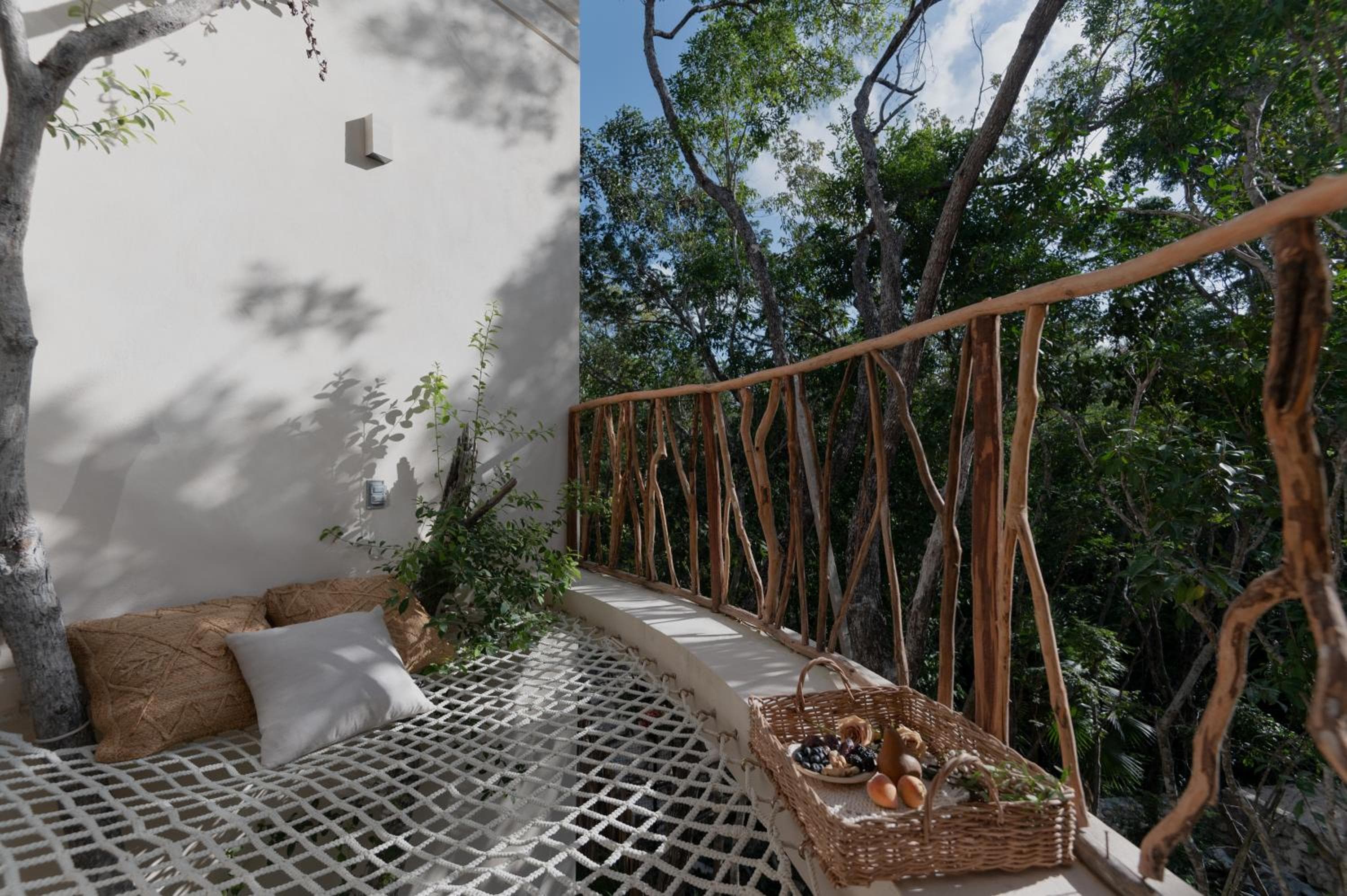 Taio Tulum — 5