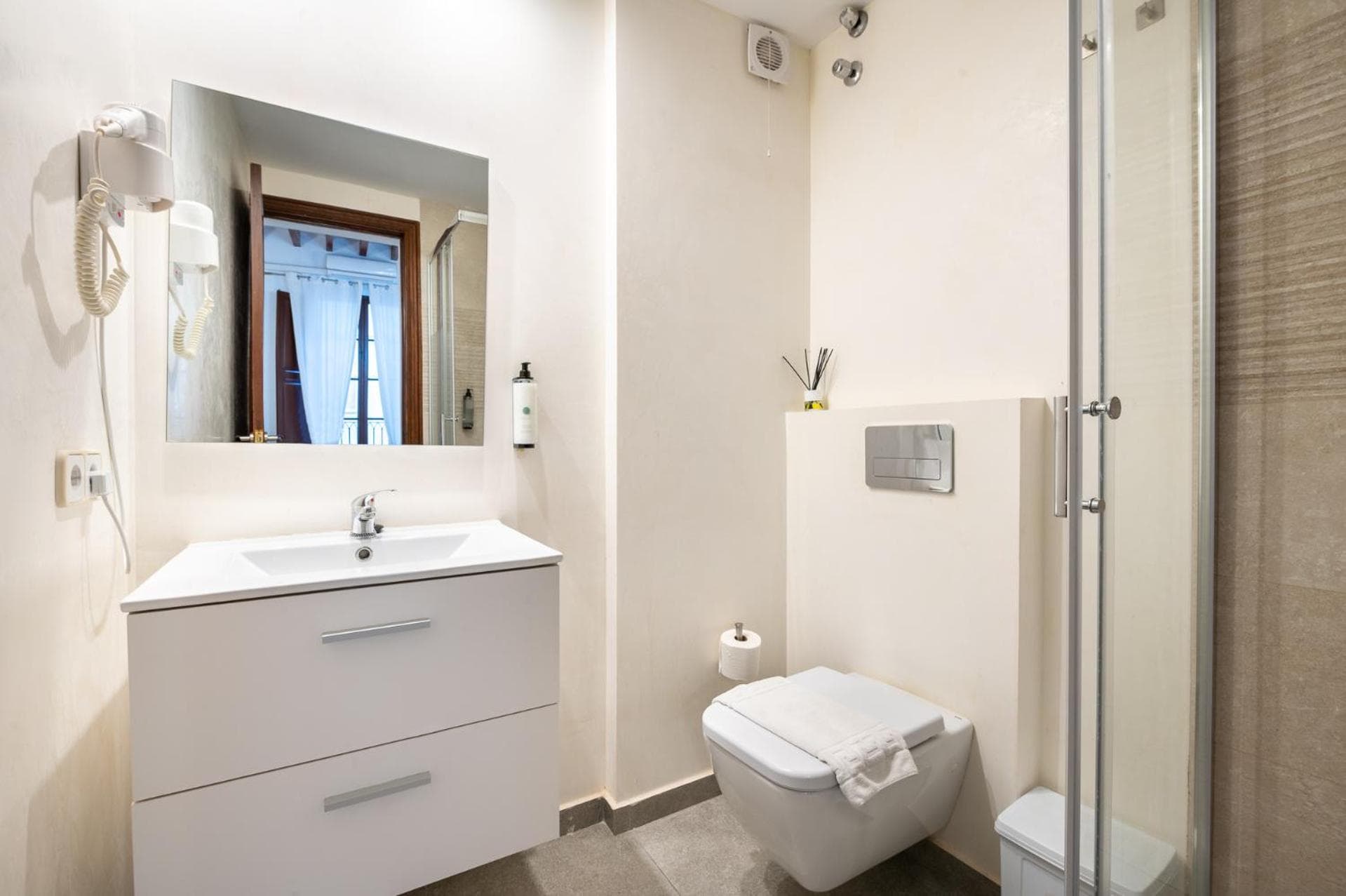 Holiday Palma Apartments - TI

Ferienwohnungen Holiday Palma - TI — 25