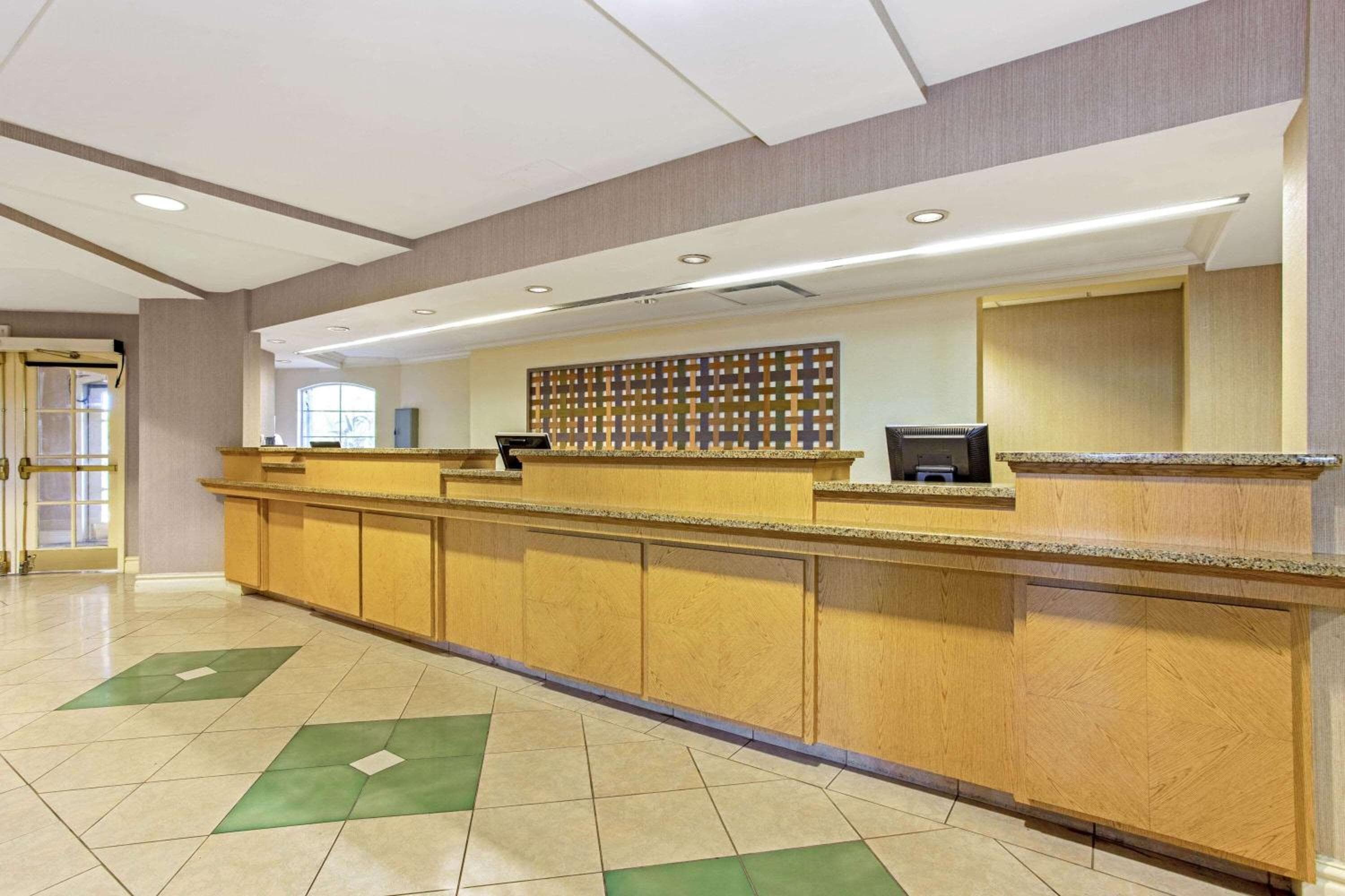 La Quinta by Wyndham Orlando I Drive/Conv Center — 6