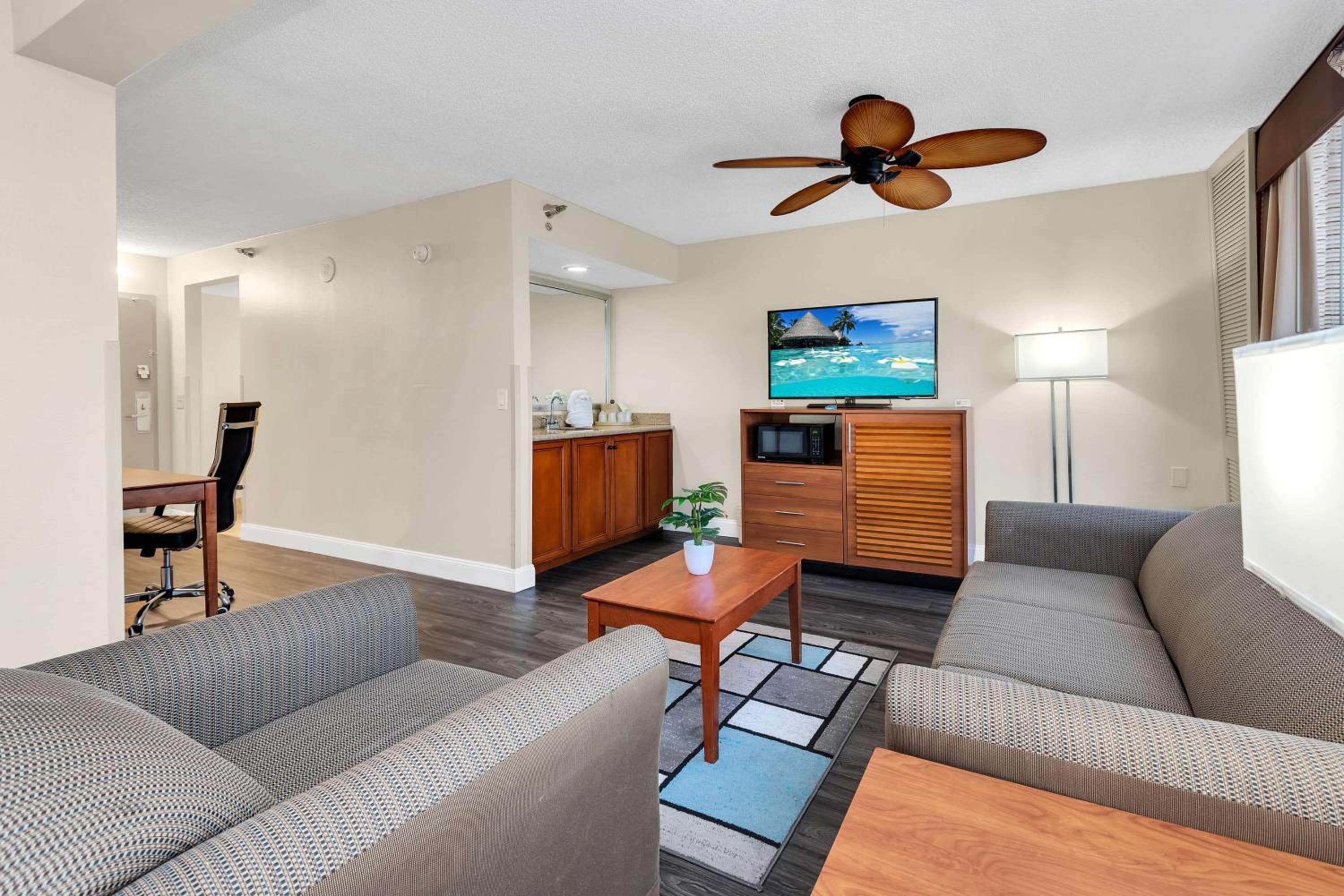 Best Western Orlando Gateway Hotel — 25