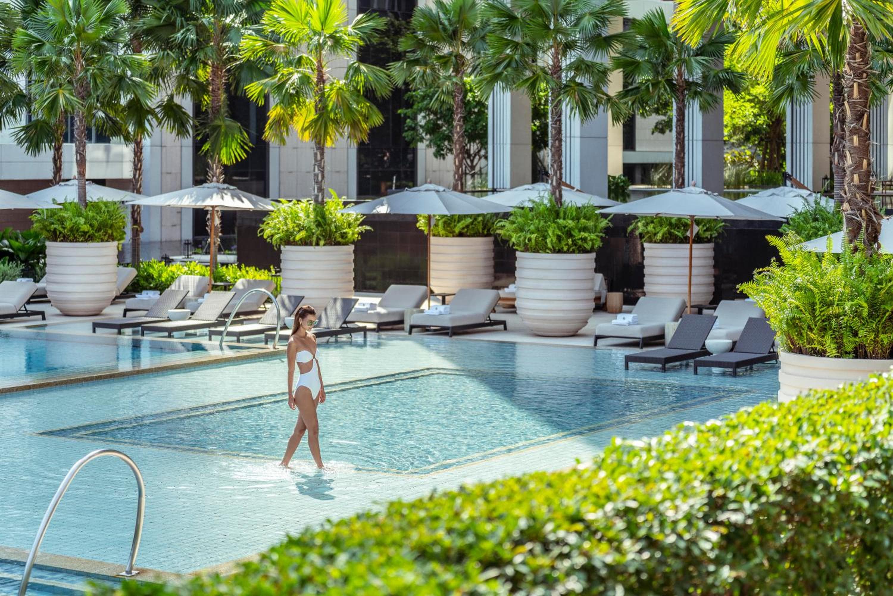 Four Seasons Hotel Bangkok sul fiume Chao Phraya — 10