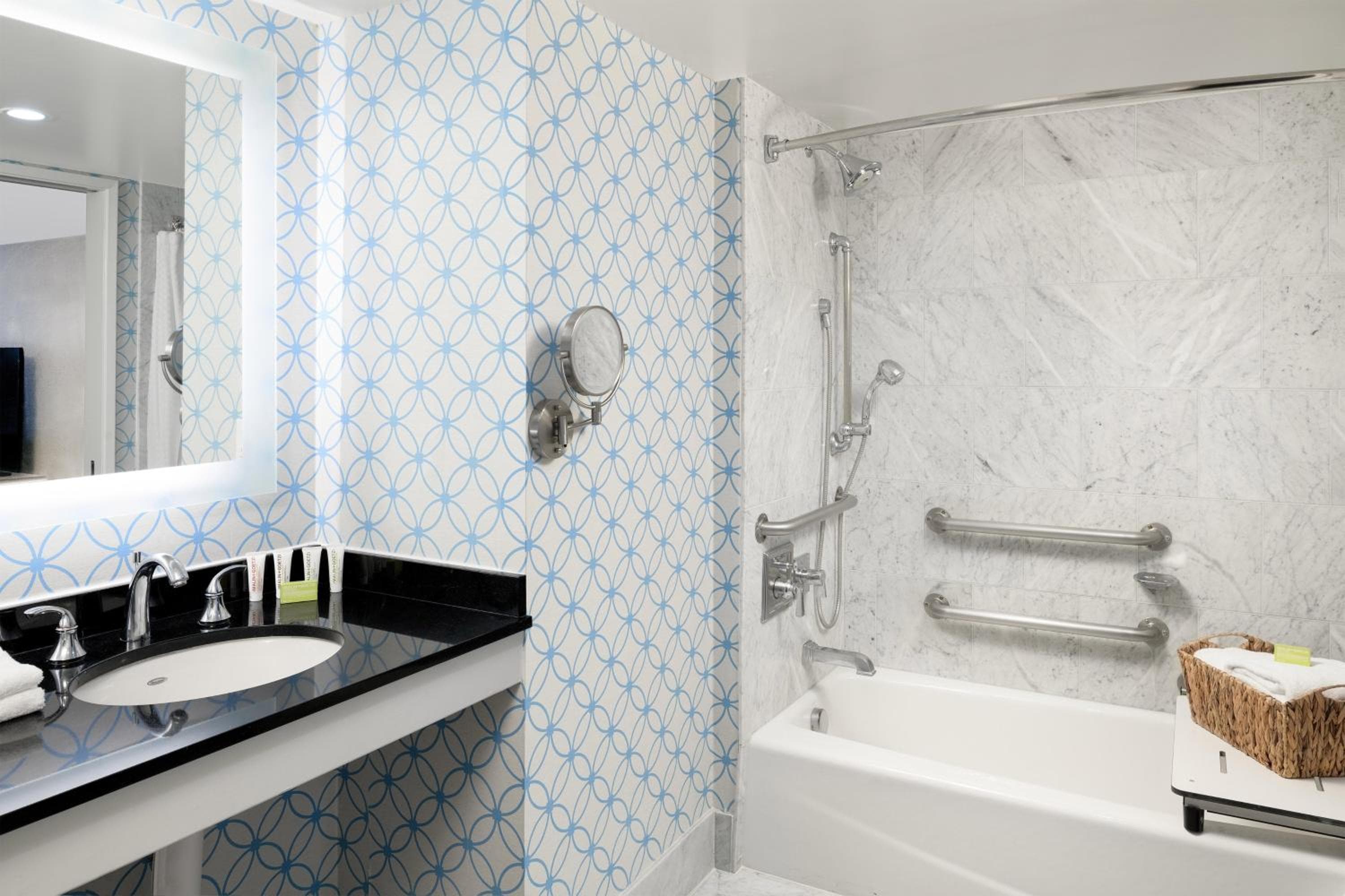 Hyatt Centric Delfina Santa Monica — 26
