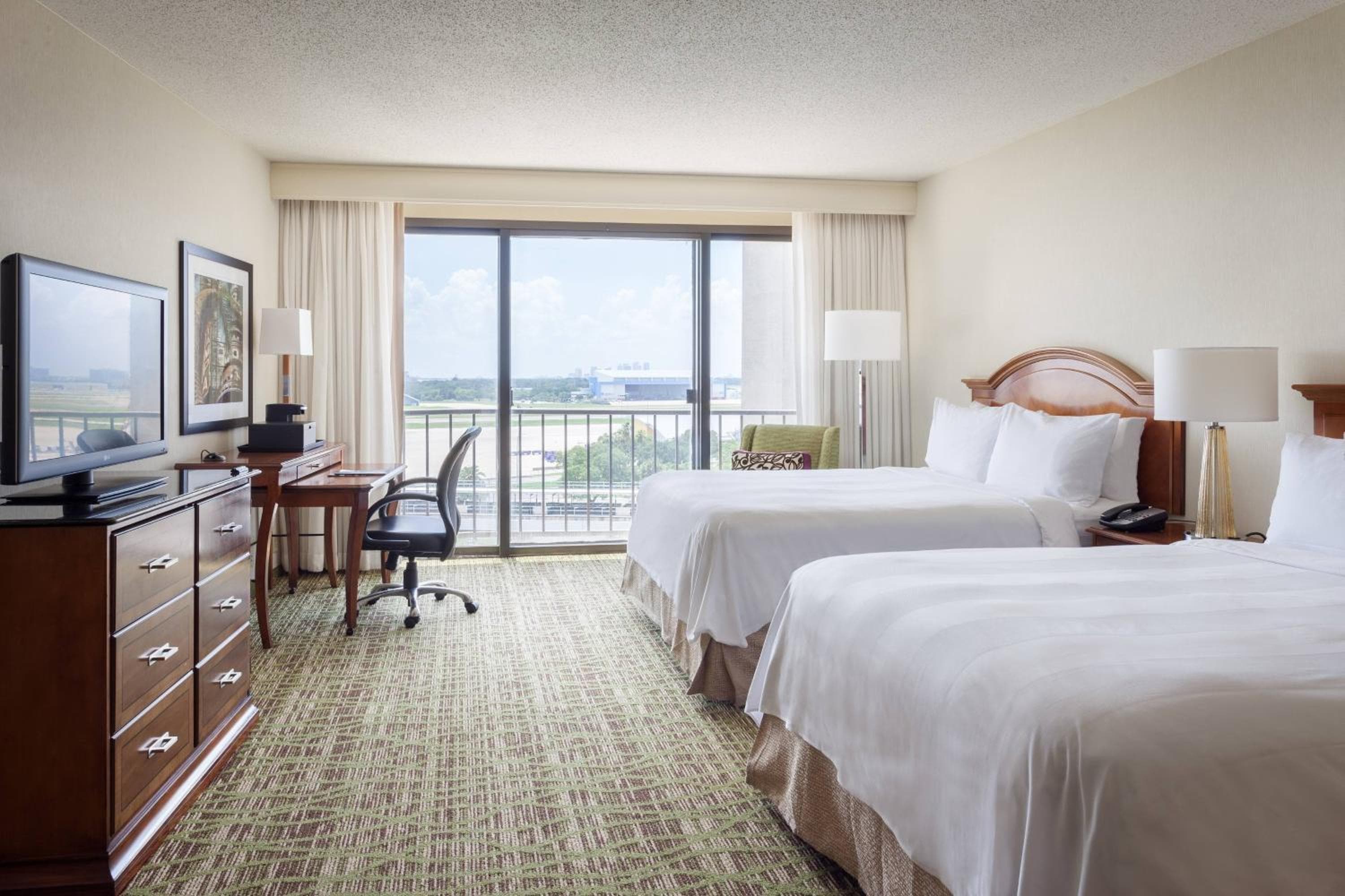 Tampa Airport Marriott — 7