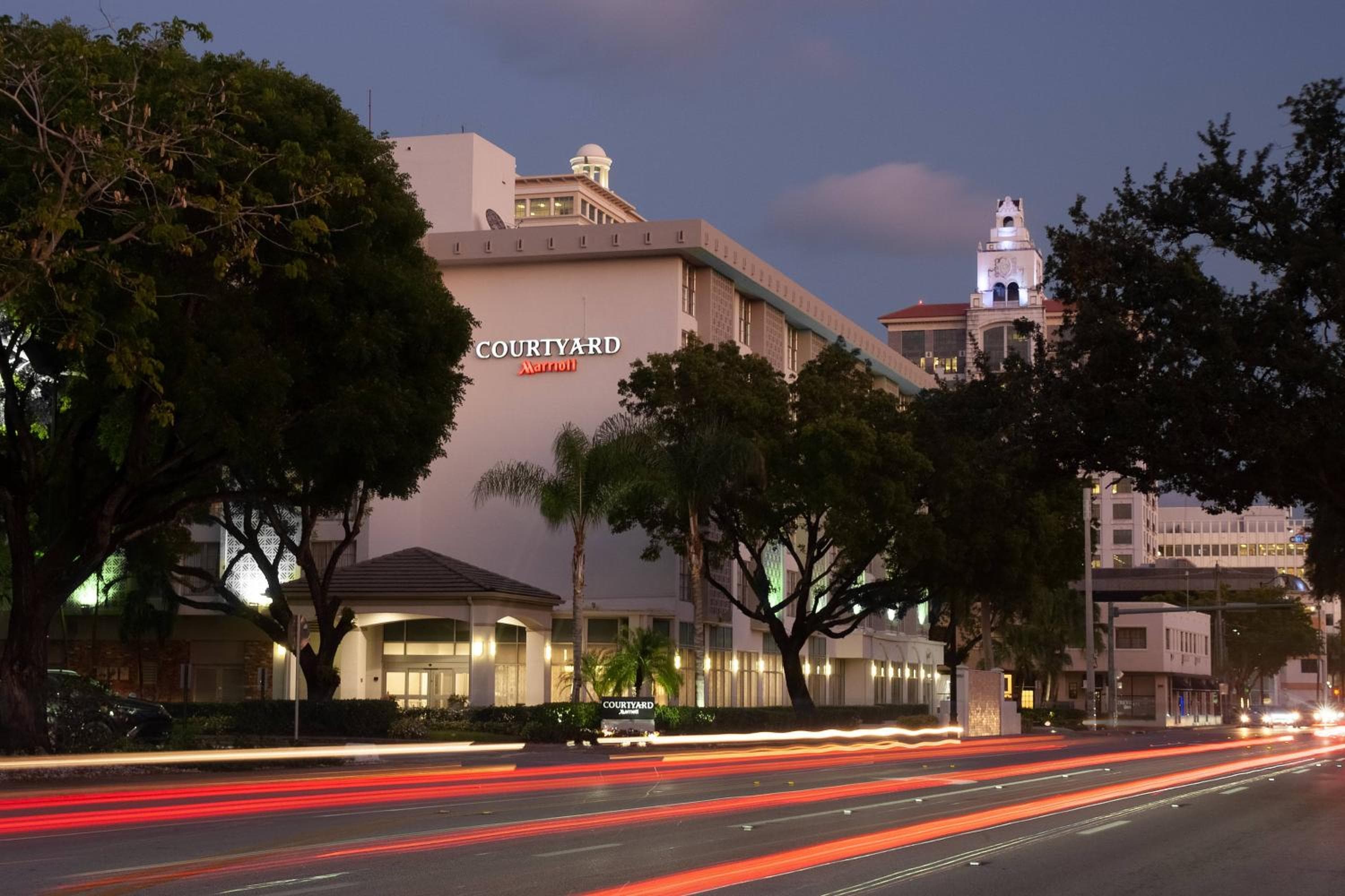 Courtyard Miami Coral Gables — 1