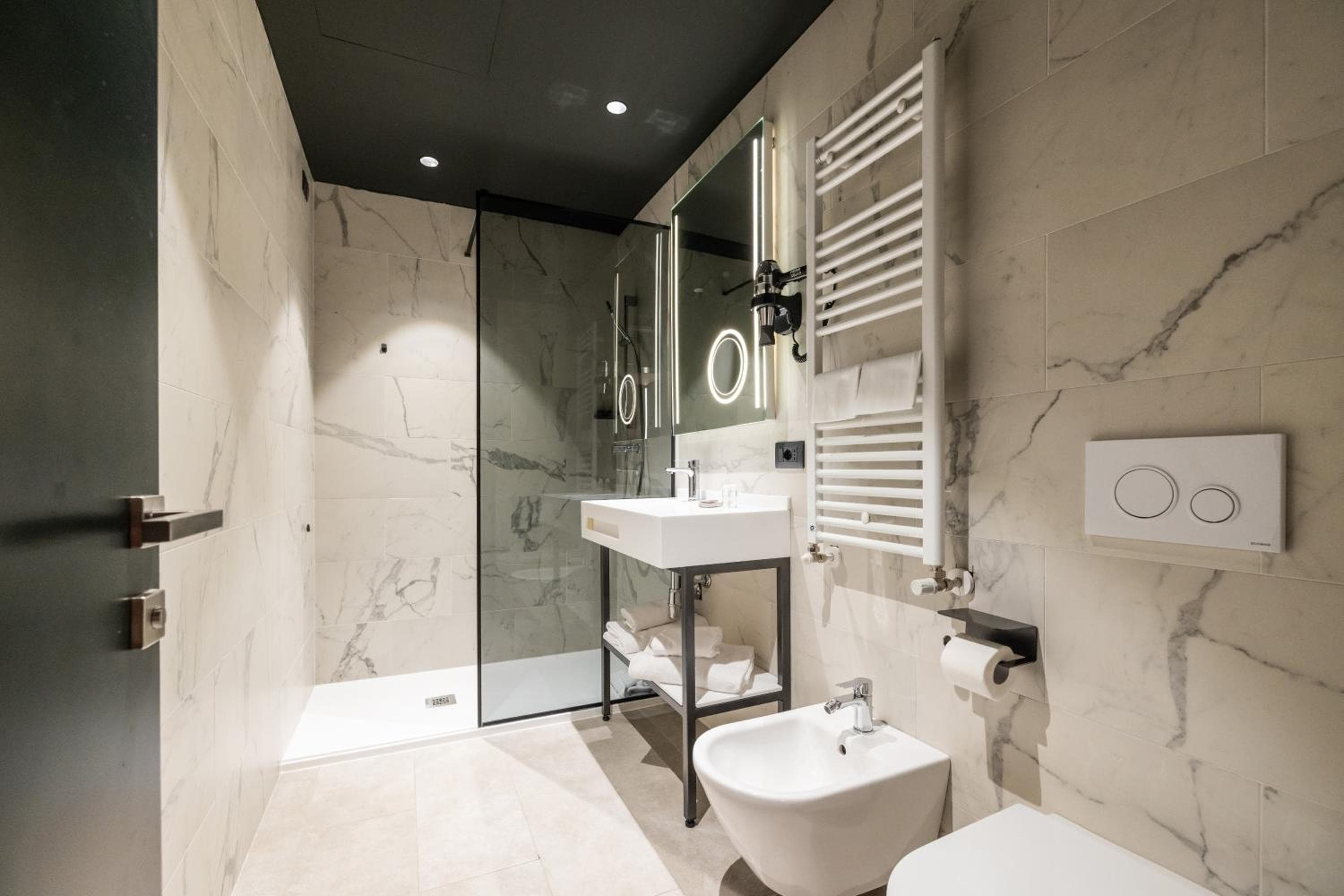 Smart Hotel Central — 4