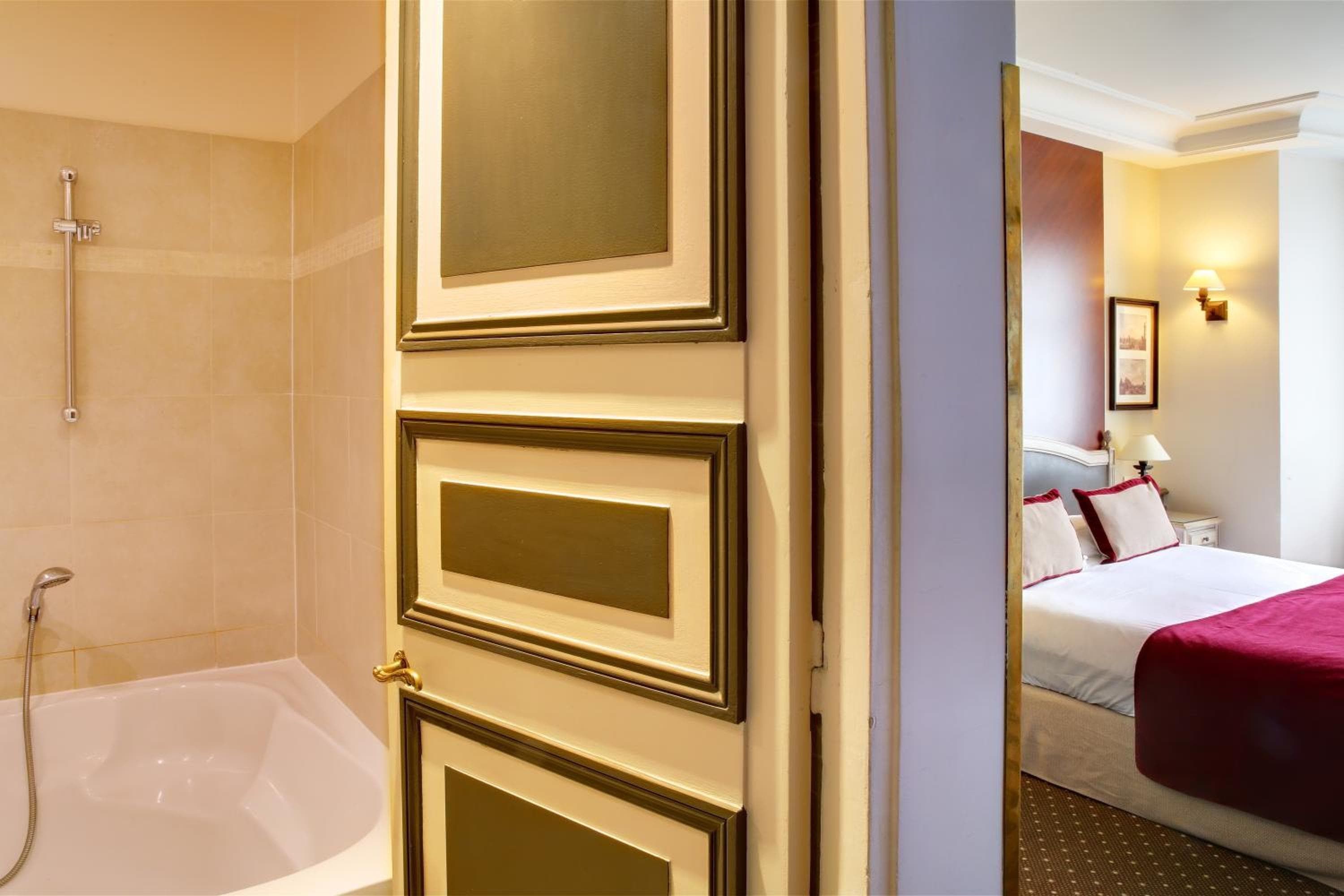 Best Western Premier Trocadero La Tour — 5