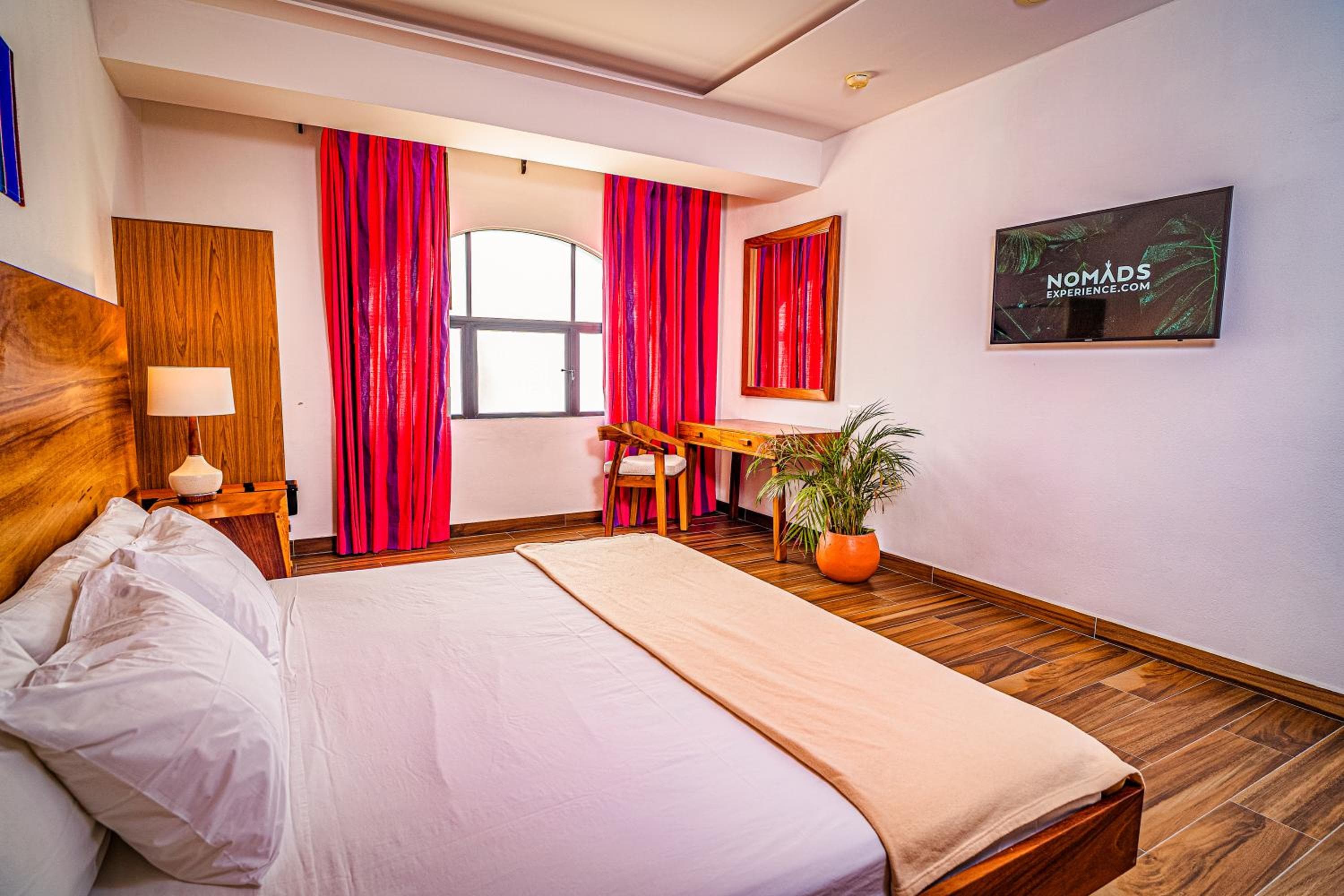 Nomads Party Hotel — 21