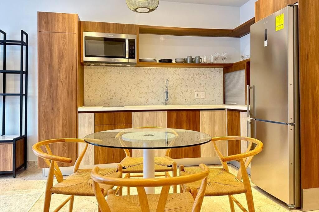 Luxury 1BR Condo Prime Location — 2