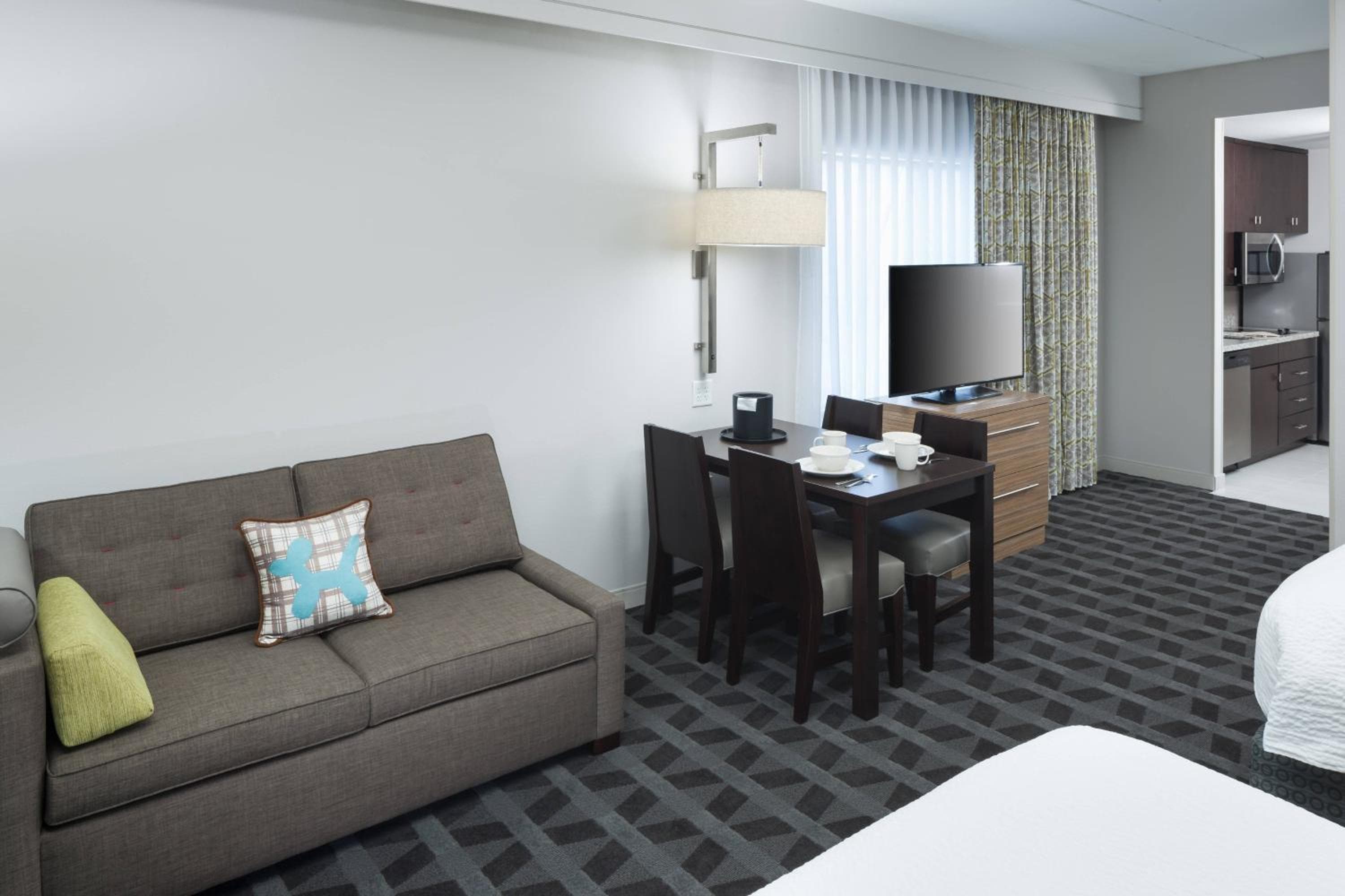 TownePlace Suites by Marriott Orlando at SeaWorld — 11