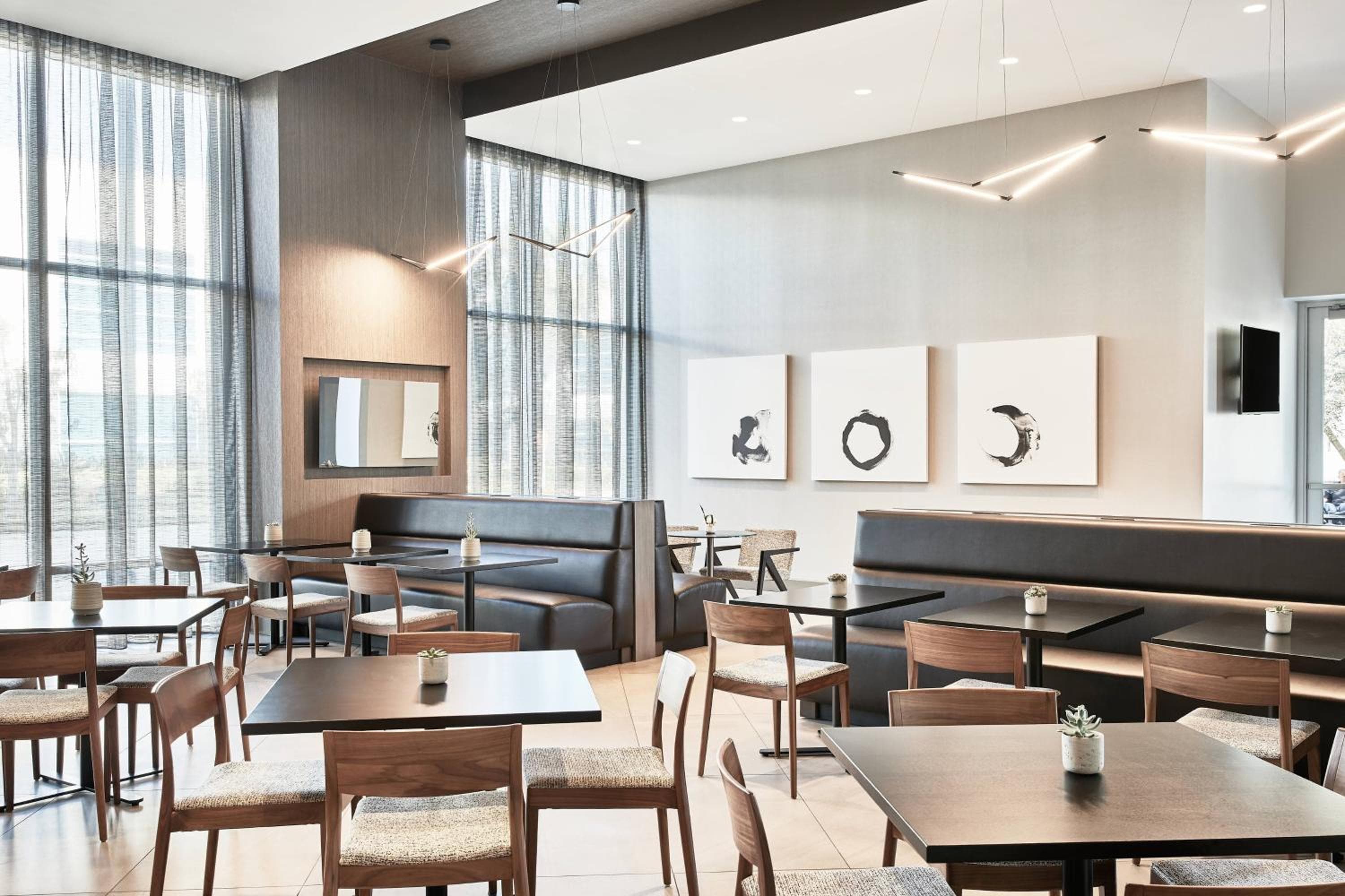 AC Hotel by Marriott Los Angeles South Bay — 17