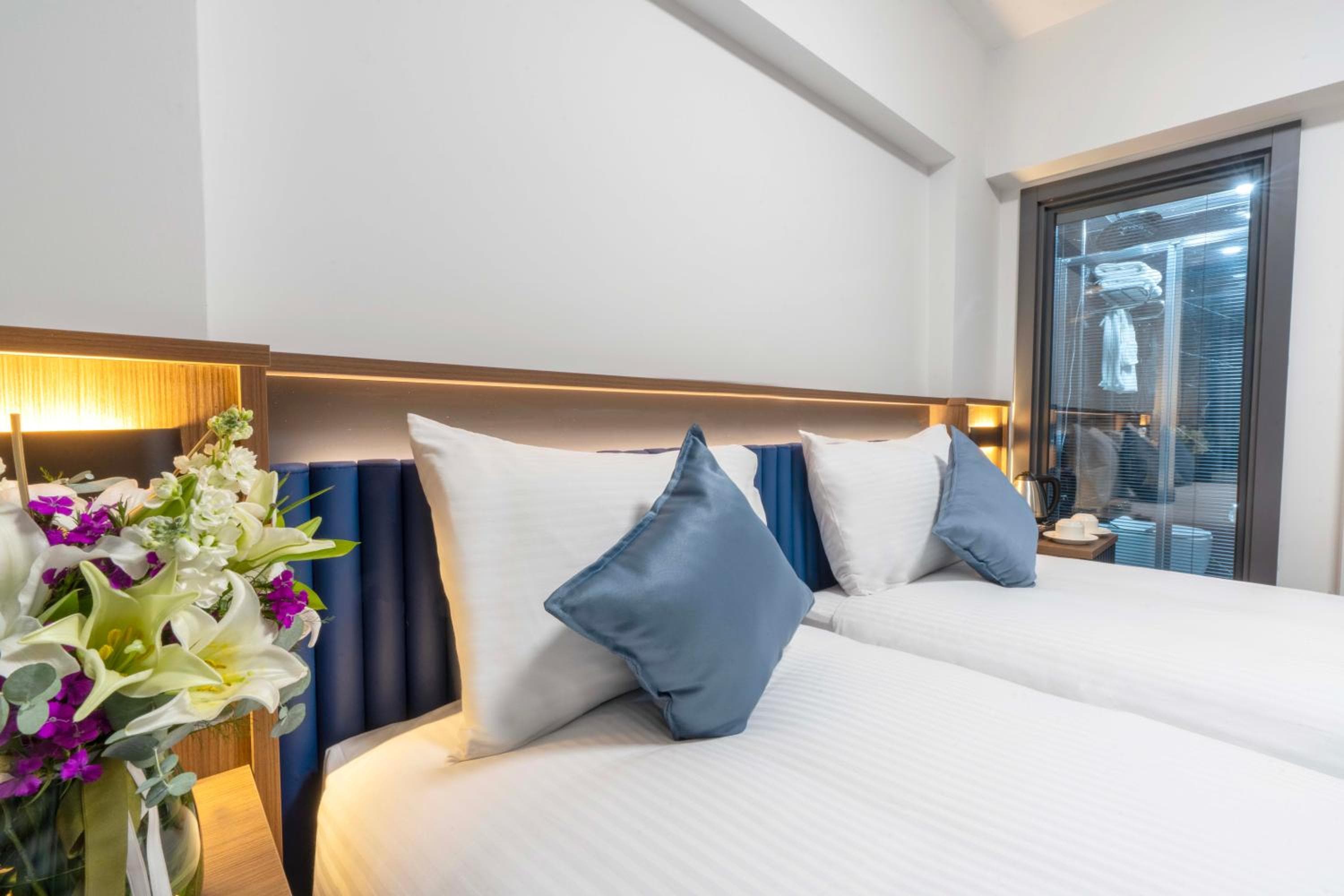 THE BOSFOR HOTEL — 9