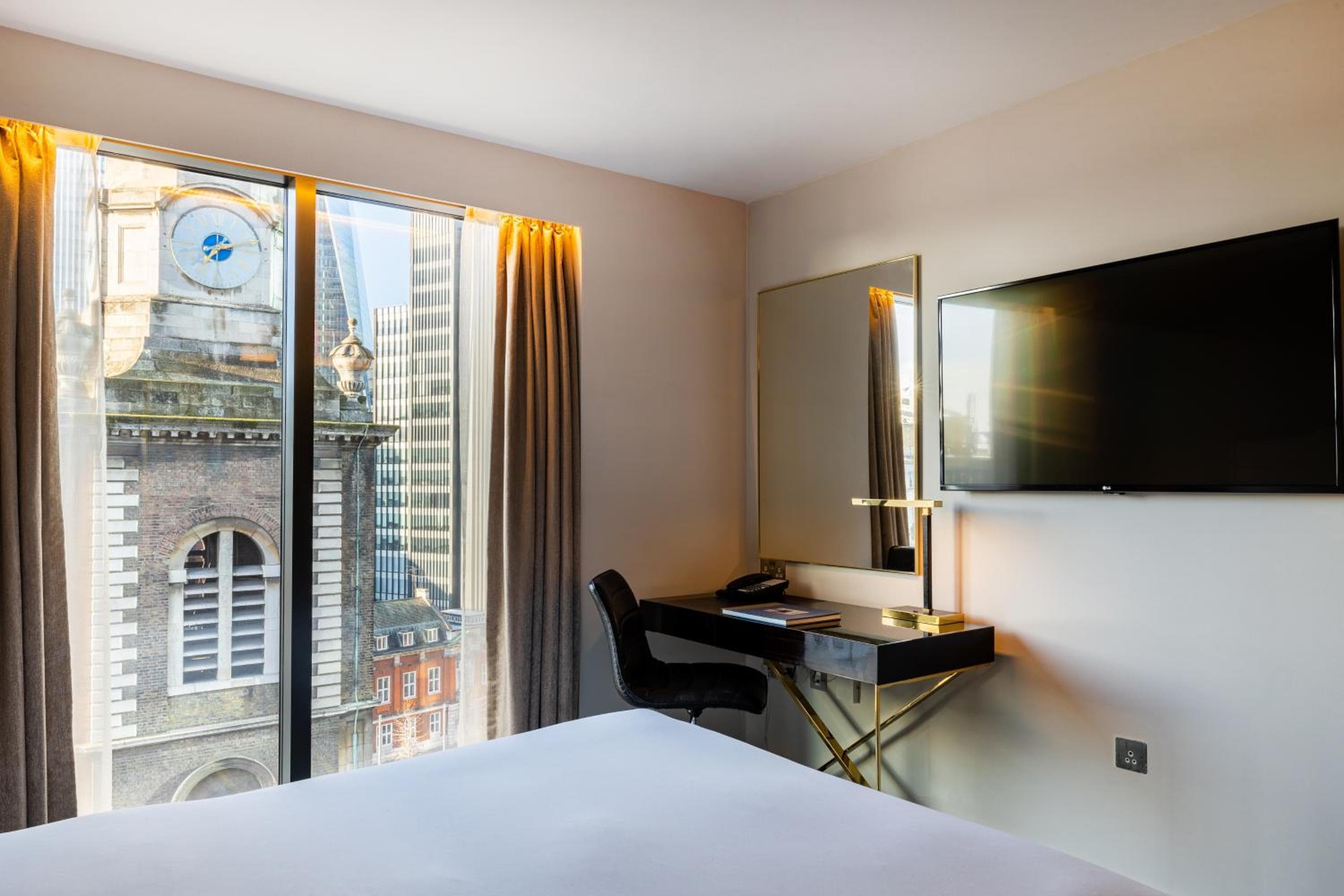 Hotel Saint London — 14