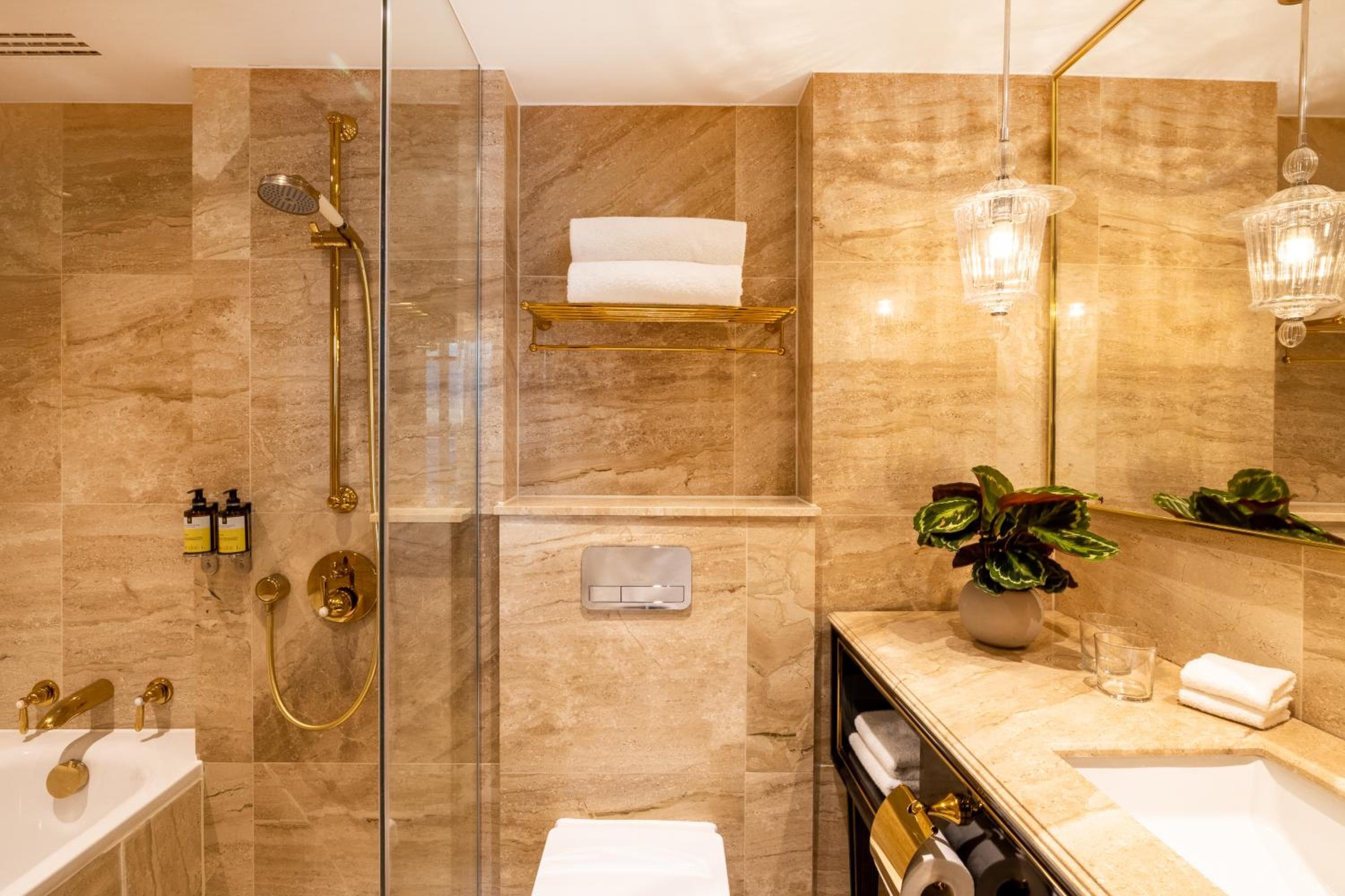 Hotel Saint London — 10