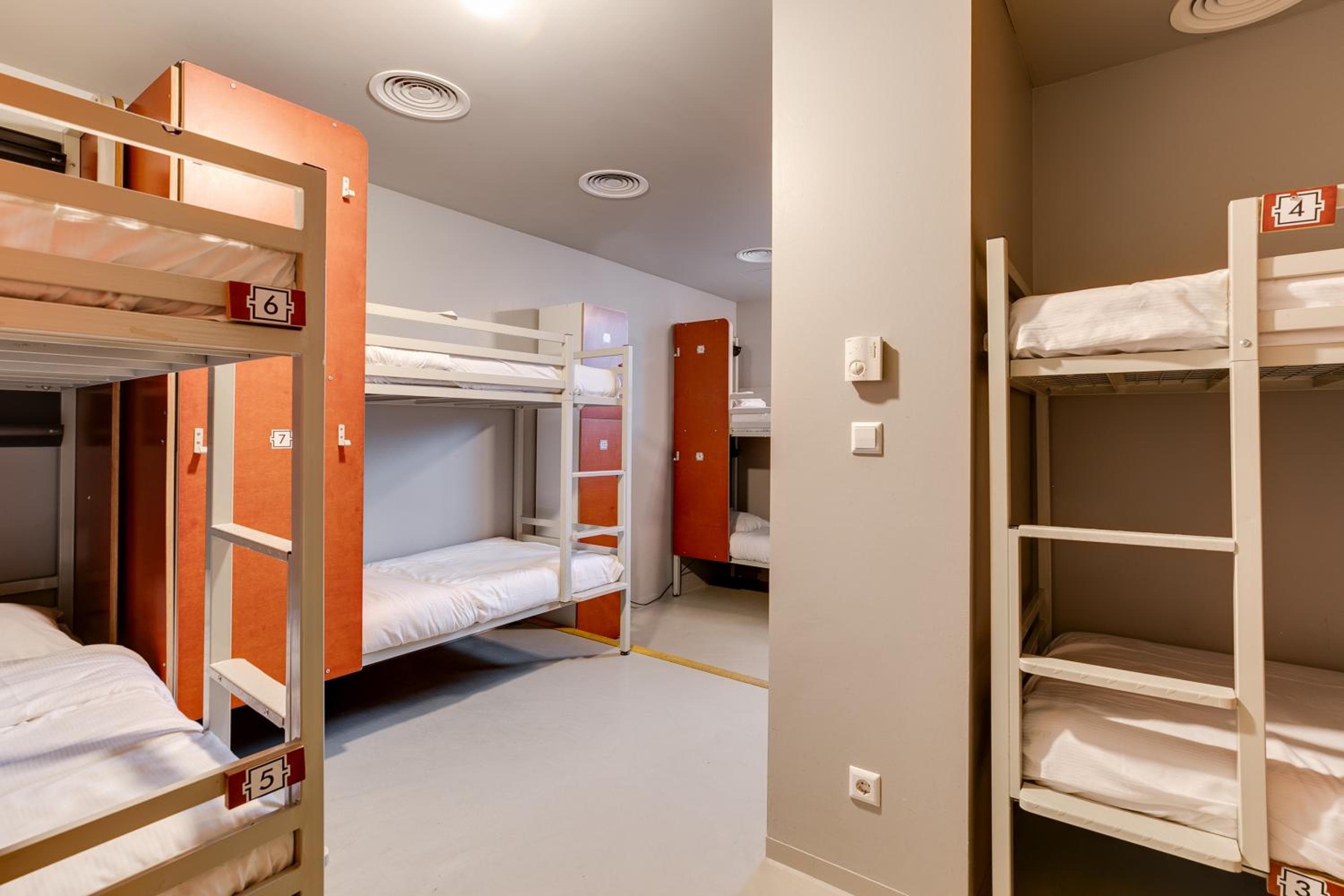 ClinkNOORD Hostel — 5