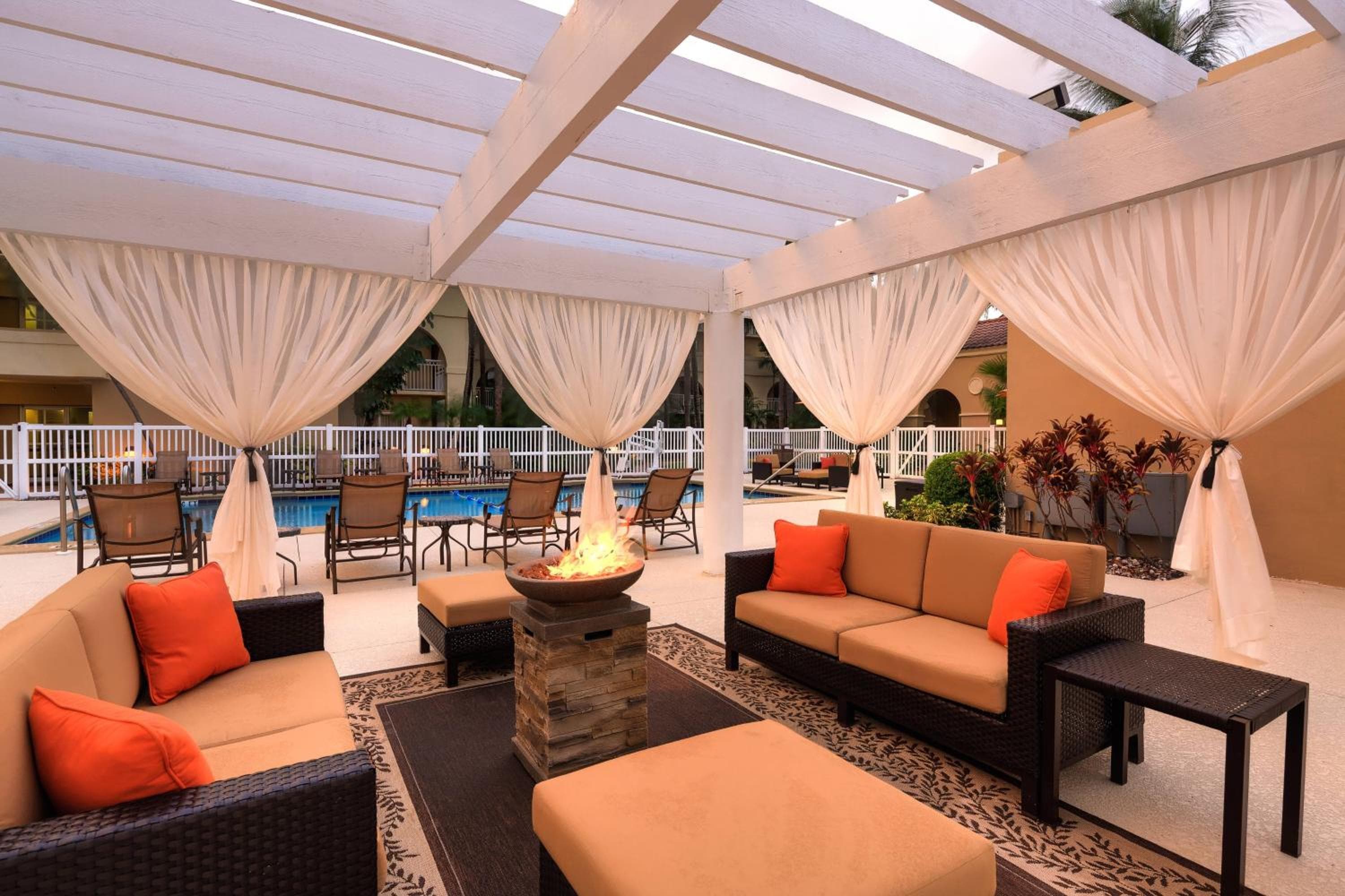 Courtyard by Marriott Fort Lauderdale North/Cypress Creek — 26