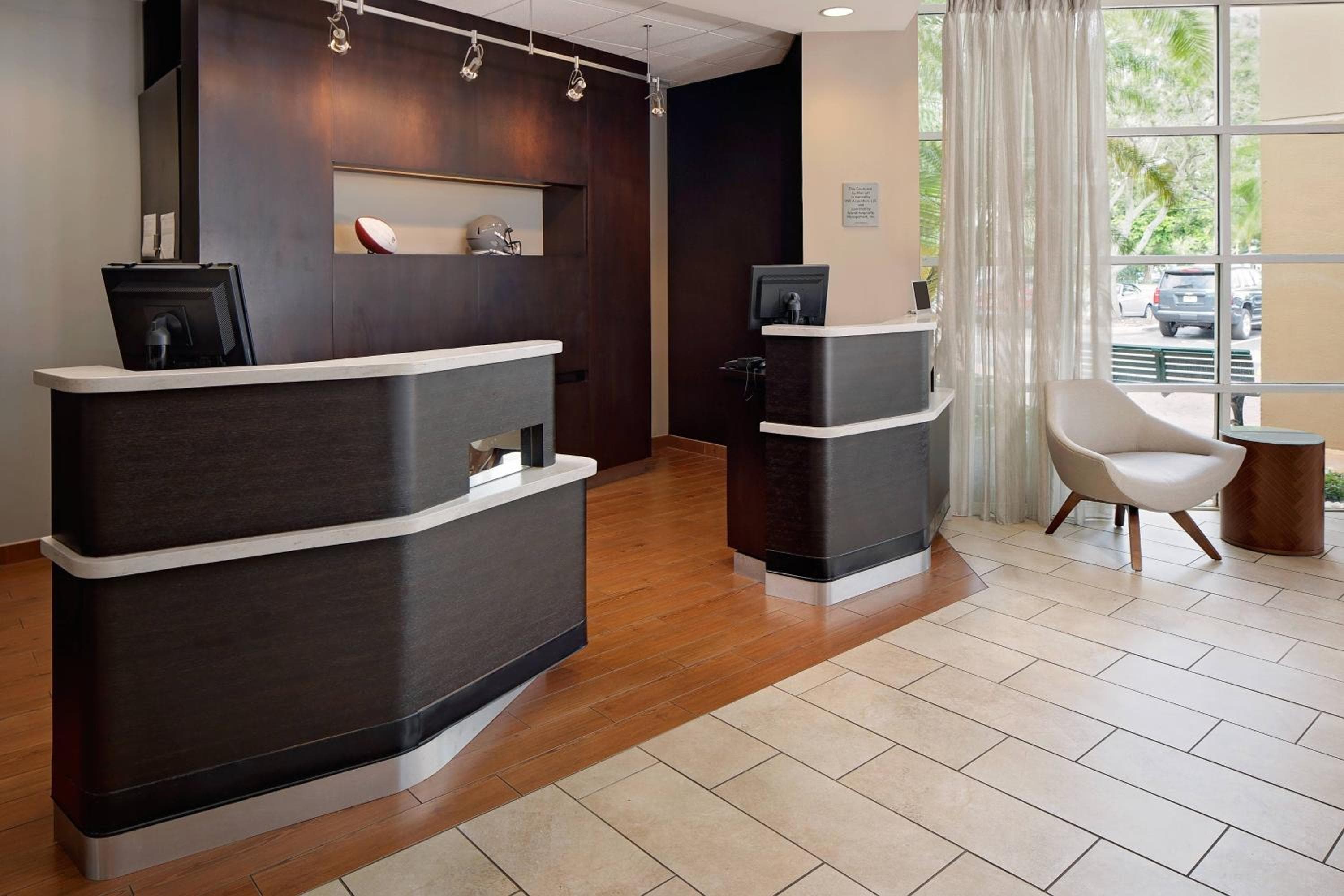 Courtyard by Marriott Fort Lauderdale North/Cypress Creek — 3
