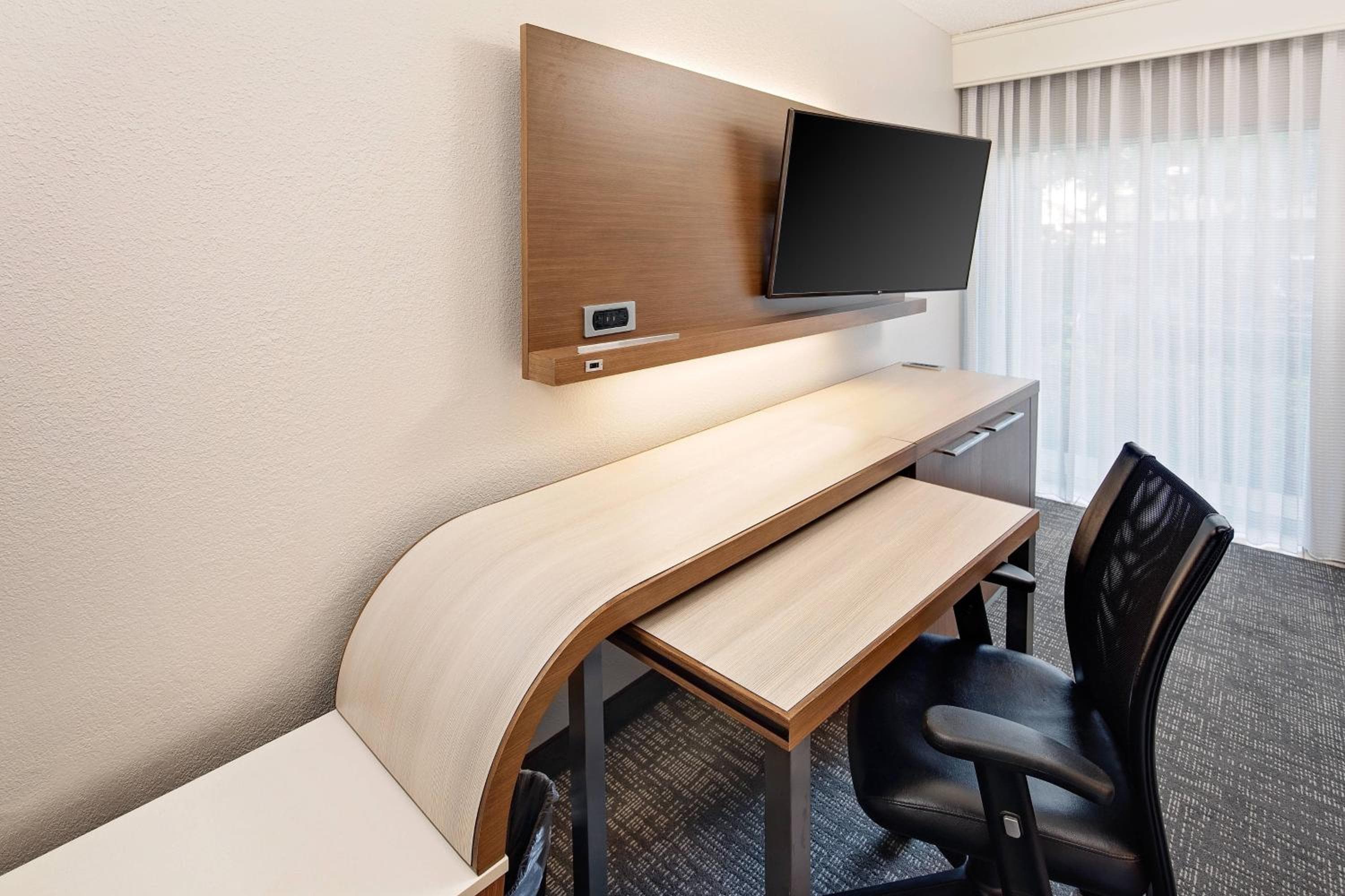 Courtyard by Marriott Fort Lauderdale North/Cypress Creek — 11