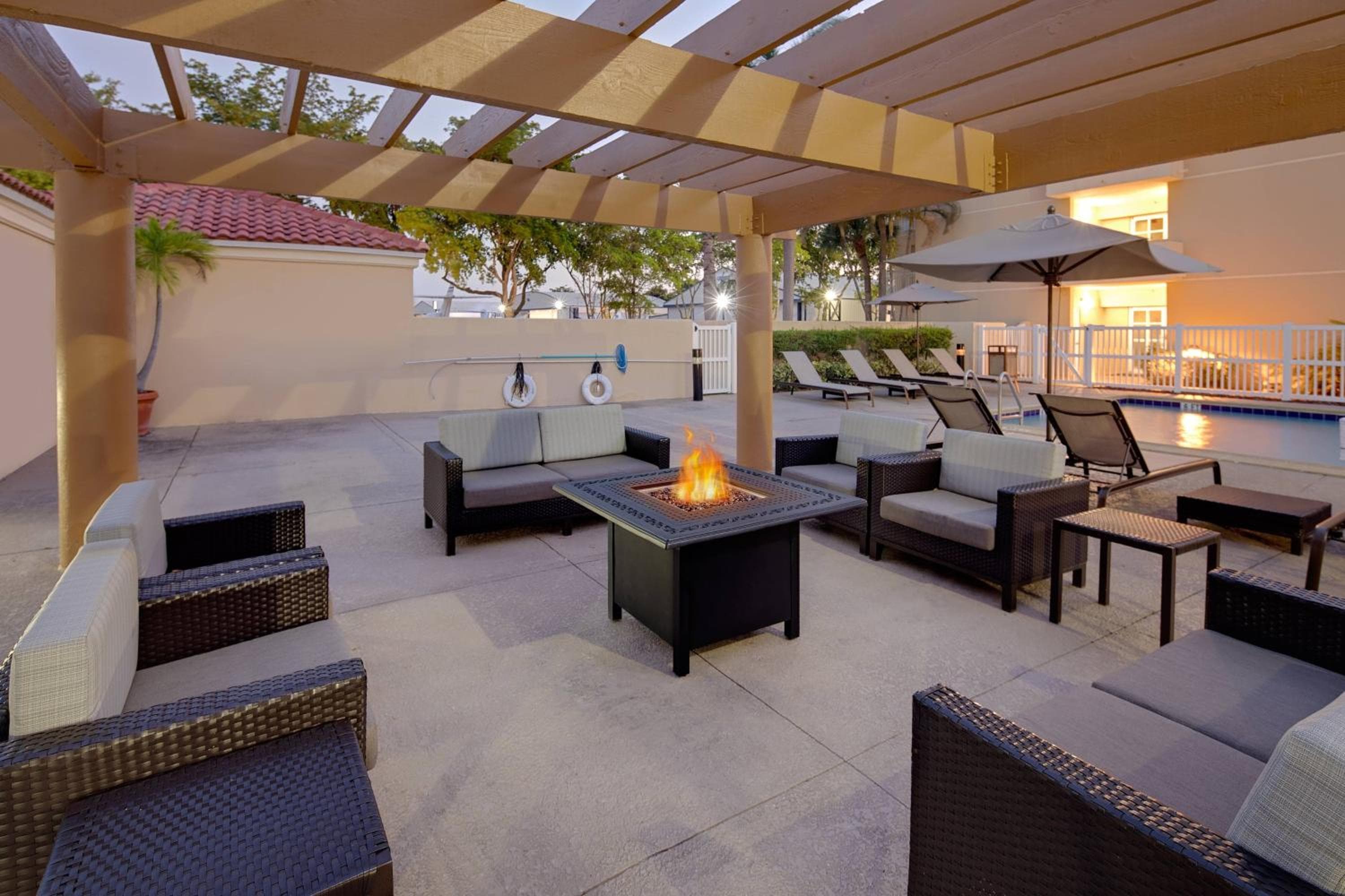 Courtyard by Marriott Fort Lauderdale North/Cypress Creek — 28