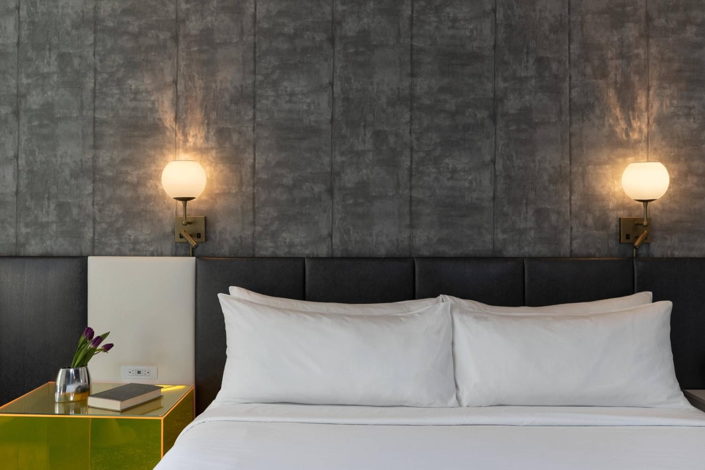 Renaissance New York Times Square by Marriott — 16