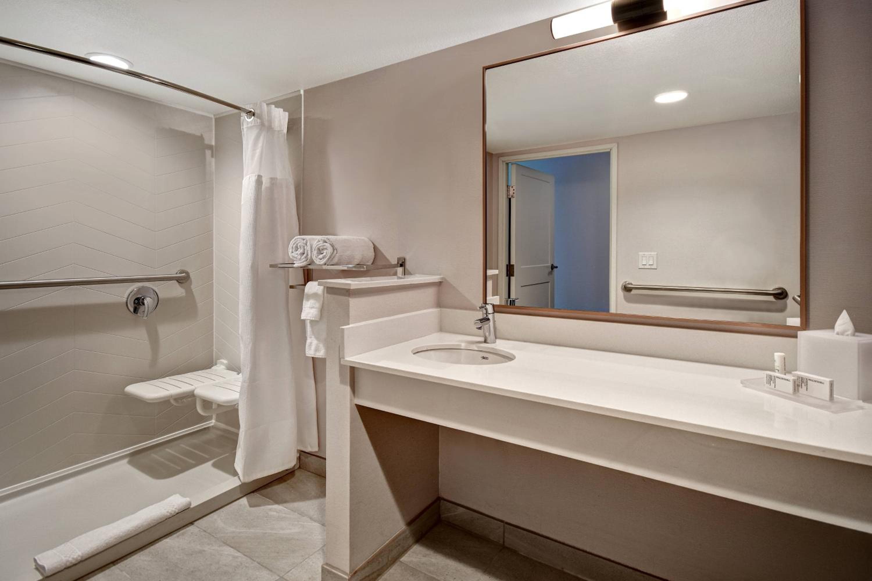 Fairfield Inn & Suites Las Vegas Airport South — 5