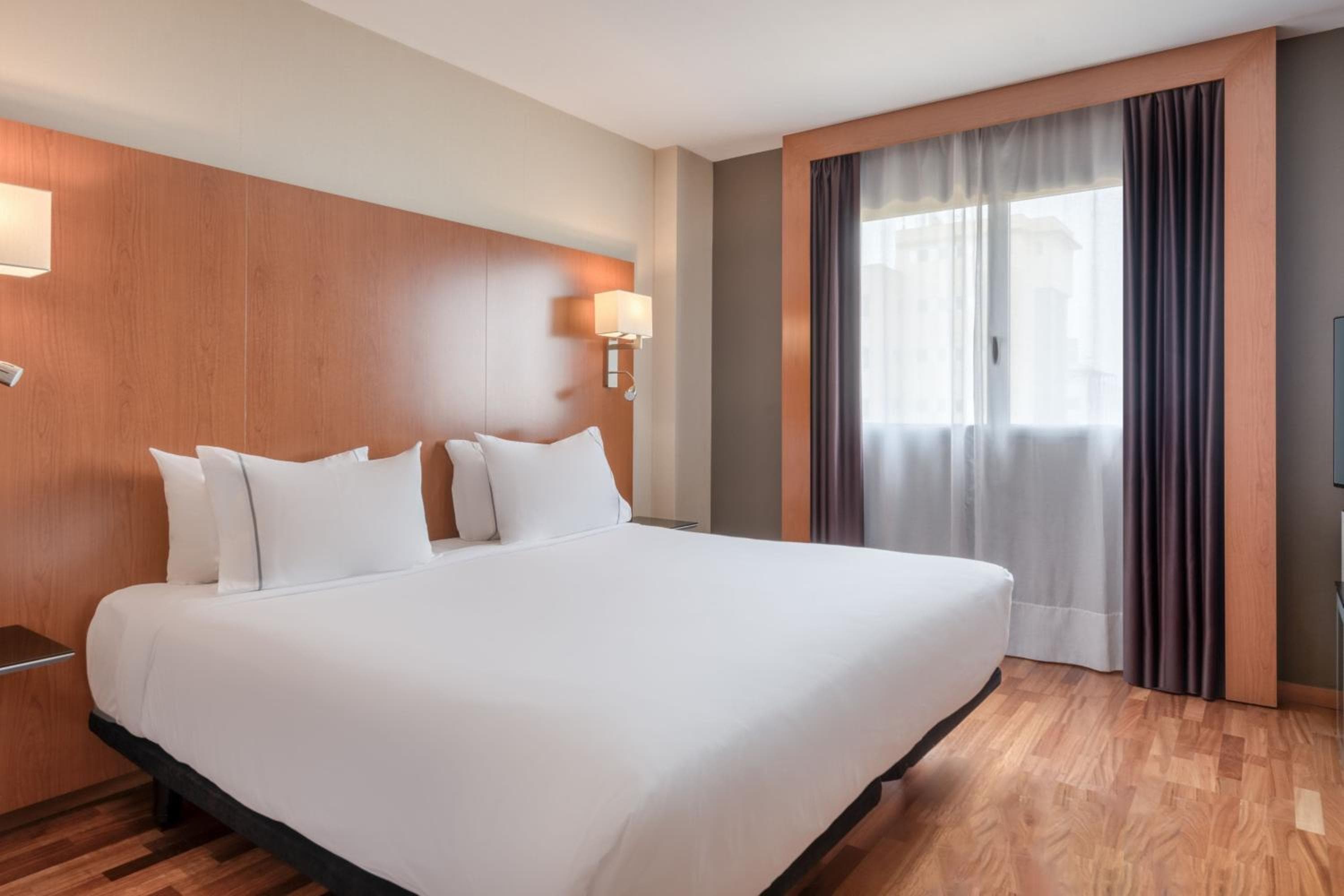 AC Hotel Sevilla Fórum by Marriott — 12